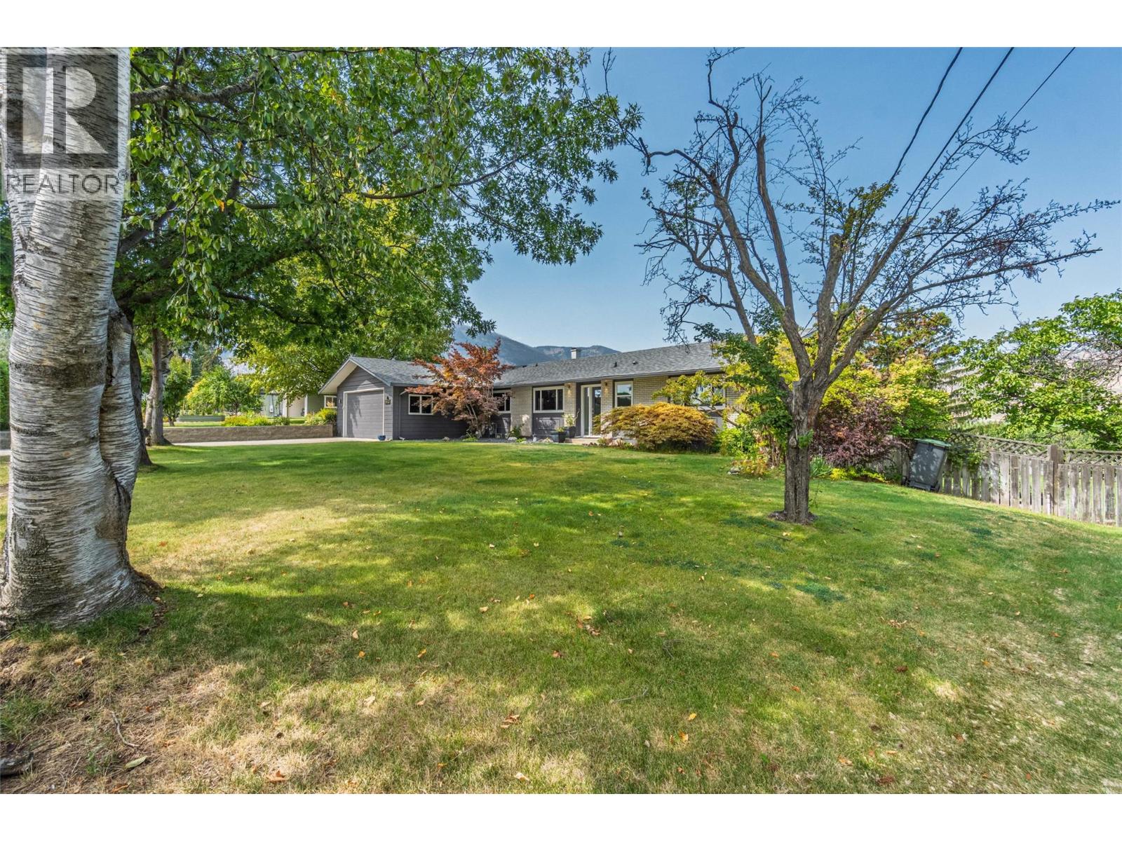 5622 Yarrow Street, Oliver, British Columbia  V0H 1T9 - Photo 28 - 10381389