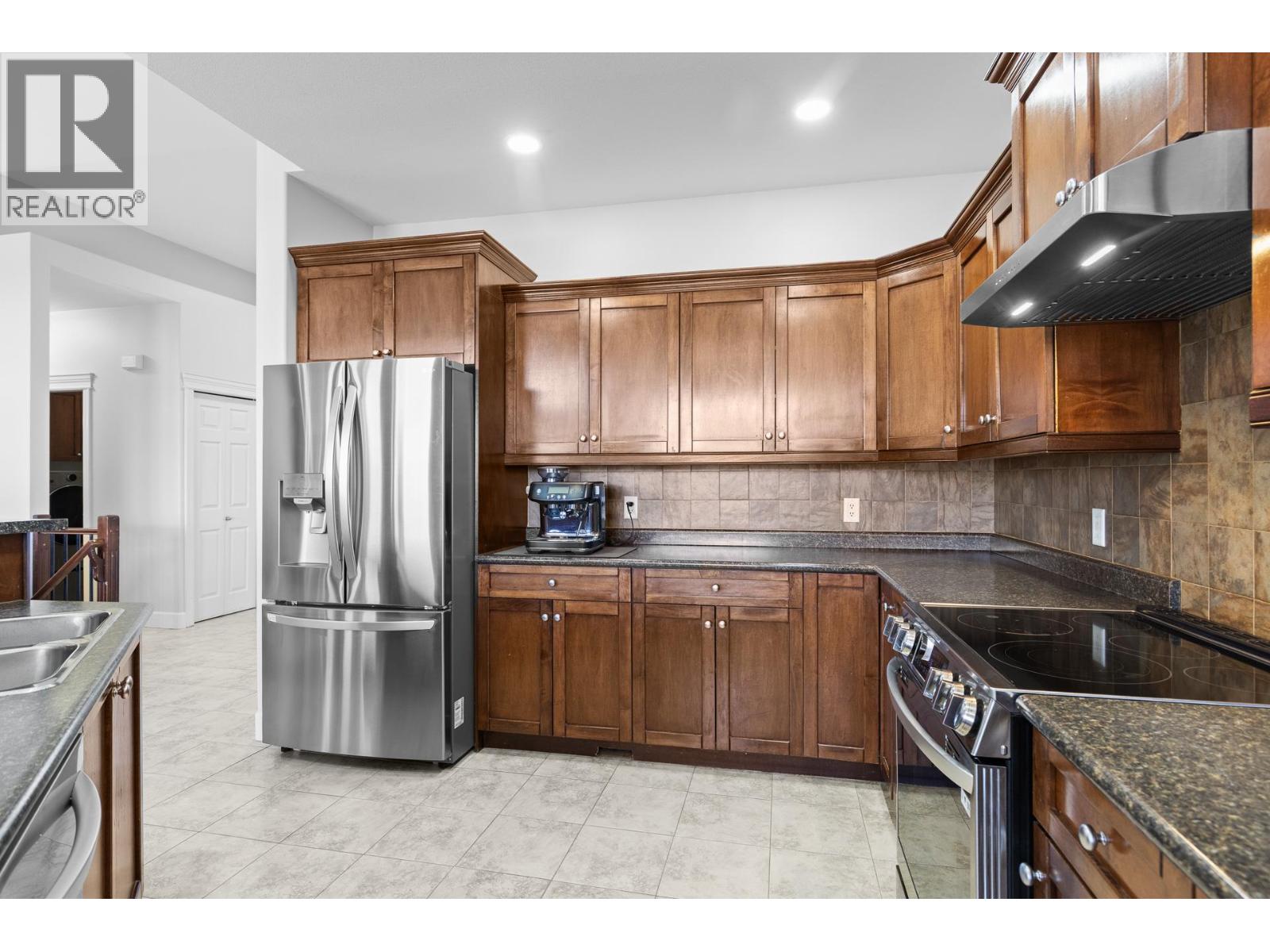 2038 Cornerstone Drive, West Kelowna, British Columbia  V4T 2Y3 - Photo 5 - 10380257