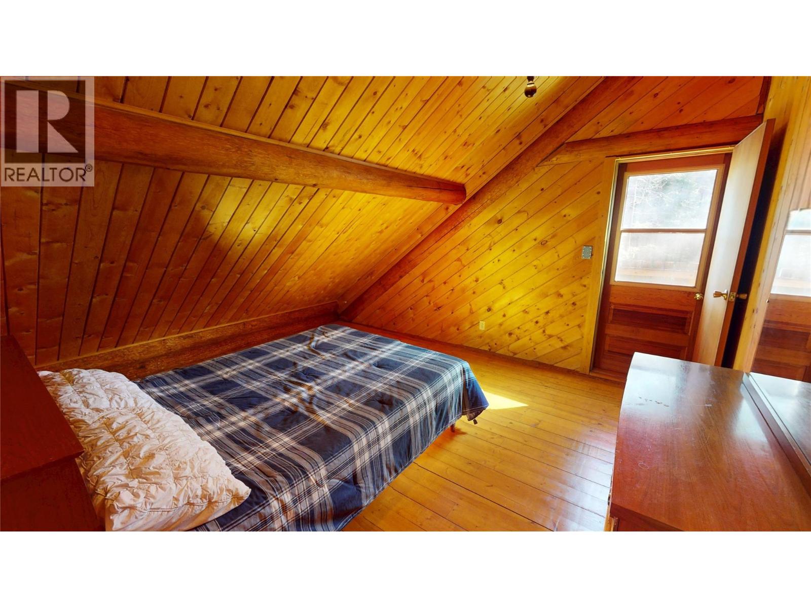 4892 Ogilvey Avenue, Fairmont Hot Springs, British Columbia  V0A 1L1 - Photo 24 - 10381408