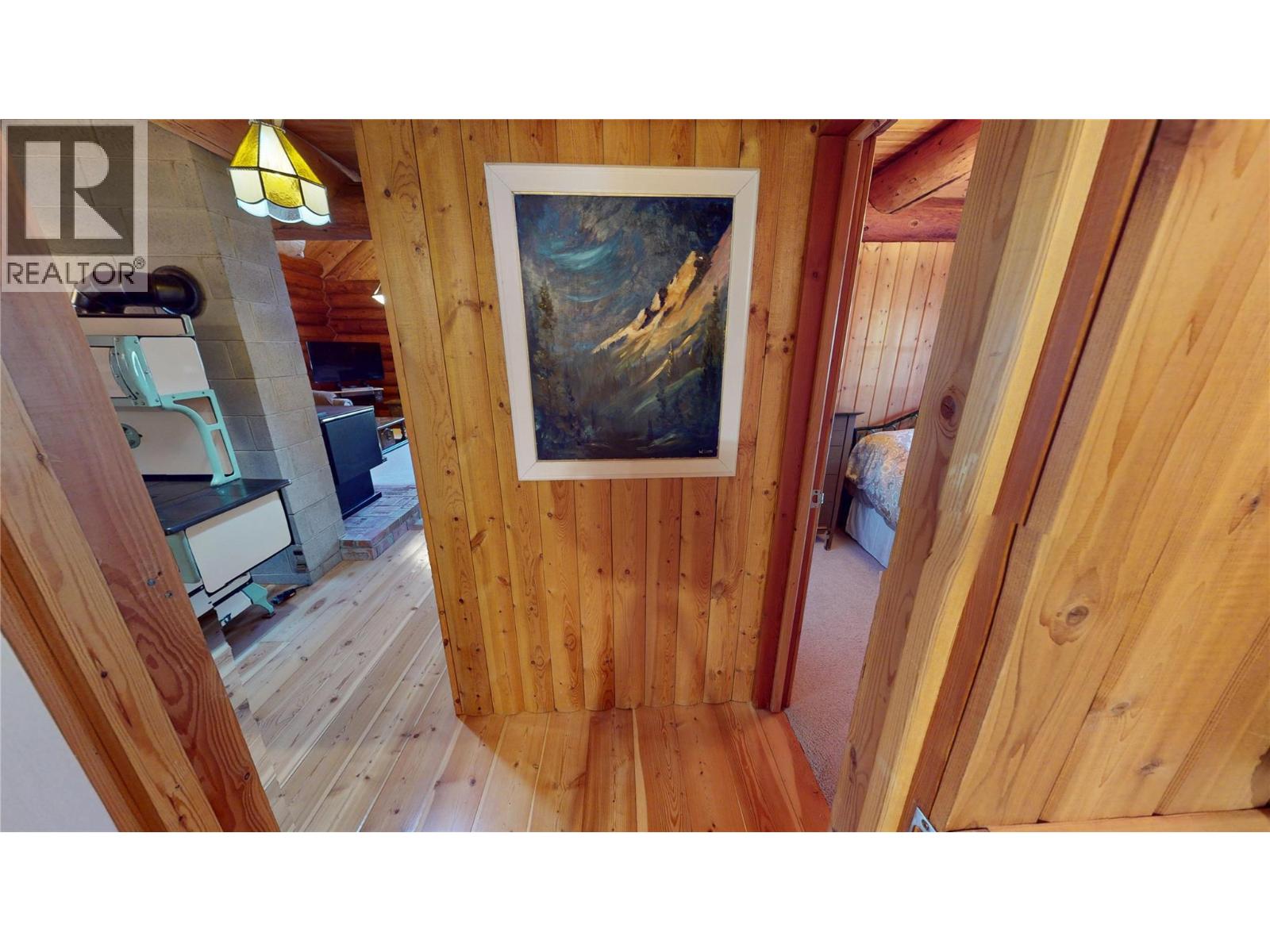 4892 Ogilvey Avenue, Fairmont Hot Springs, British Columbia  V0A 1L1 - Photo 7 - 10381408