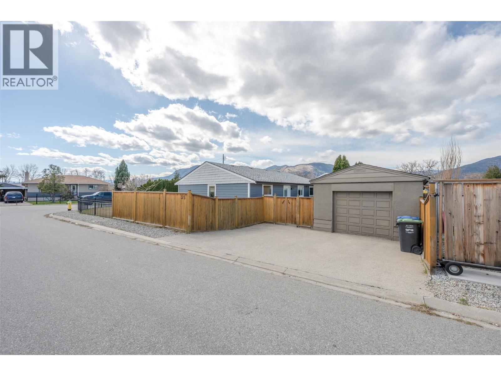 35 Granby Avenue, Penticton, British Columbia  V2A 2Y6 - Photo 34 - 10381393