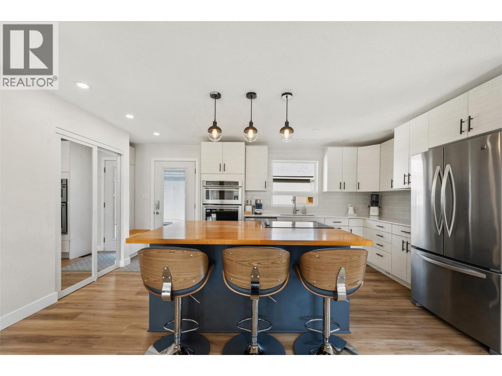 35 Granby Avenue, Penticton, British Columbia  V2A 2Y6 - Photo 4 - 10381393