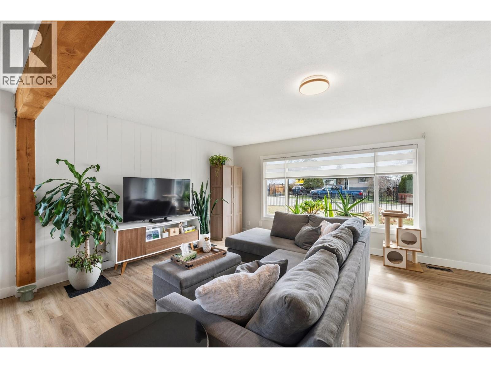 35 Granby Avenue, Penticton, British Columbia  V2A 2Y6 - Photo 5 - 10381393