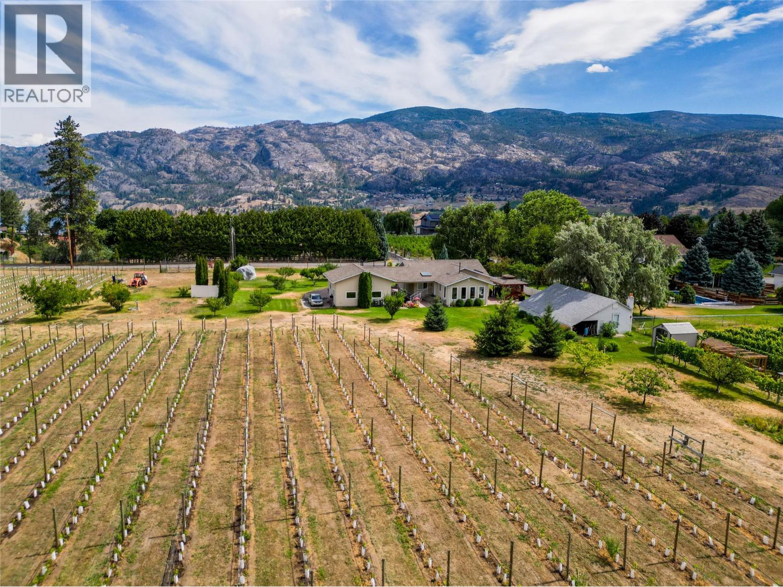 232 Linden Avenue, Kaleden, British Columbia  V0H 1K0 - Photo 3 - 10381320