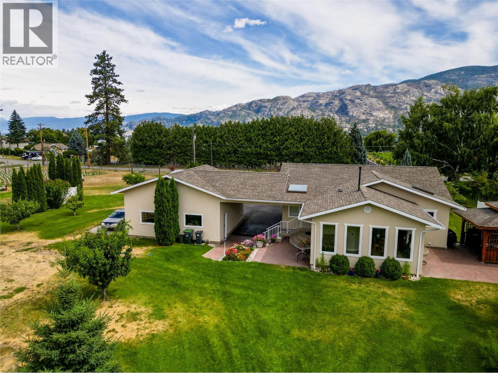 232 Linden Avenue, Kaleden, British Columbia  V0H 1K0 - Photo 5 - 10381320