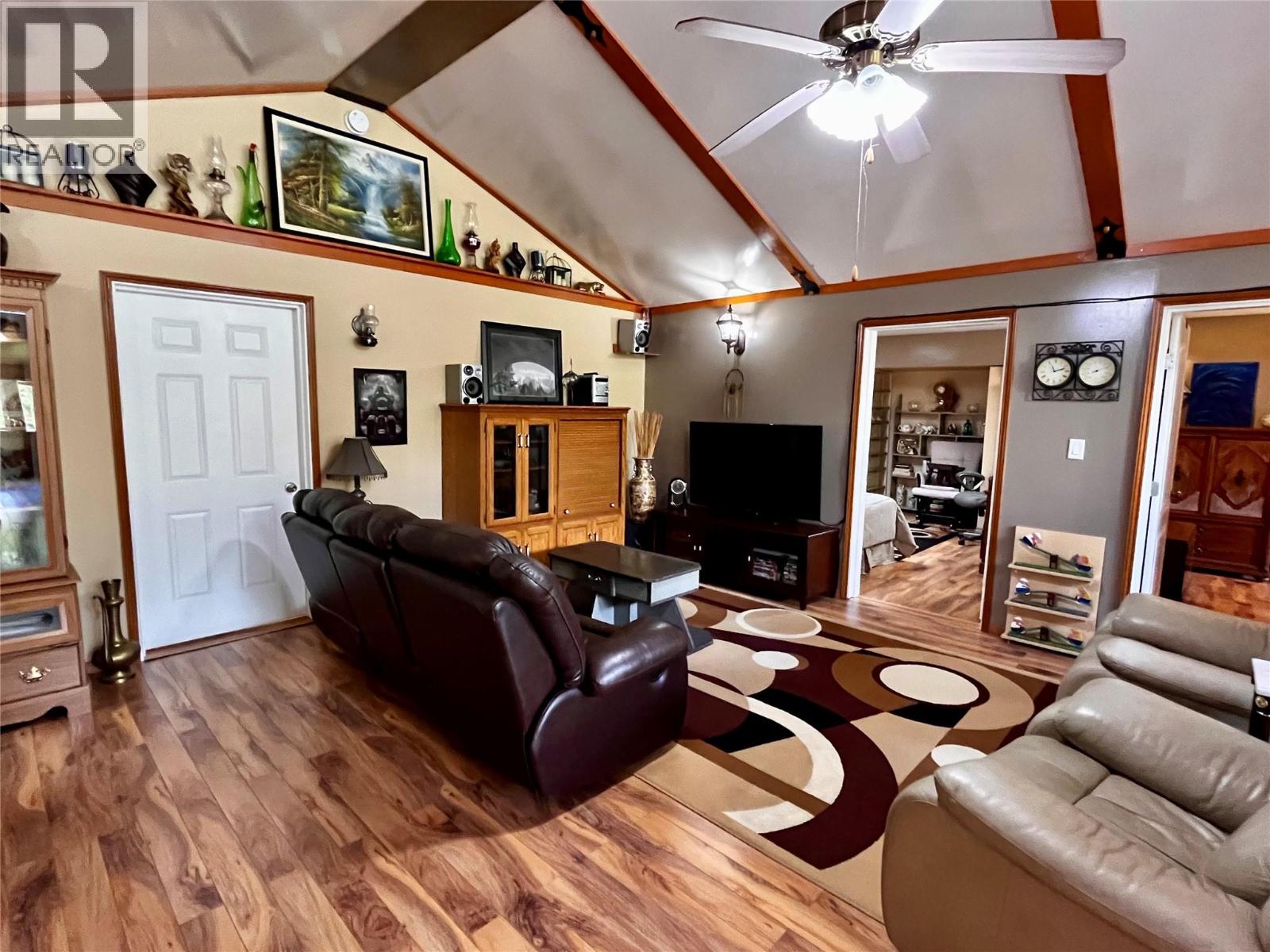 7705 Omen Road, Fauquier, British Columbia  V0G 1K0 - Photo 29 - 10380978