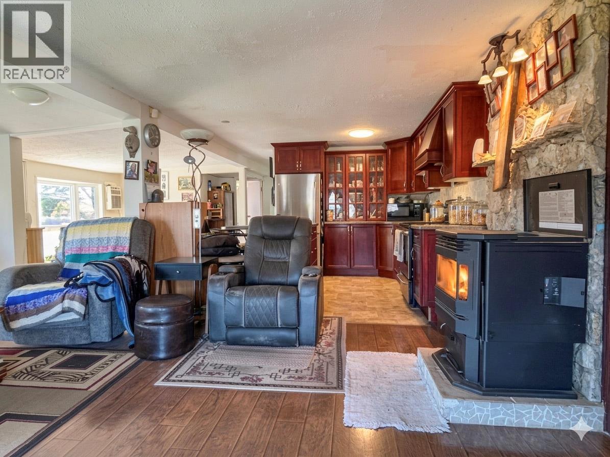 4250 Highway 97 Highway, Oliver, British Columbia  V0H 1T0 - Photo 7 - 10380642