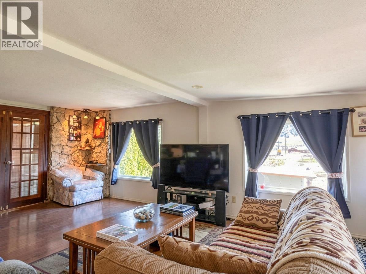 4250 Highway 97 Highway, Oliver, British Columbia  V0H 1T0 - Photo 8 - 10380642