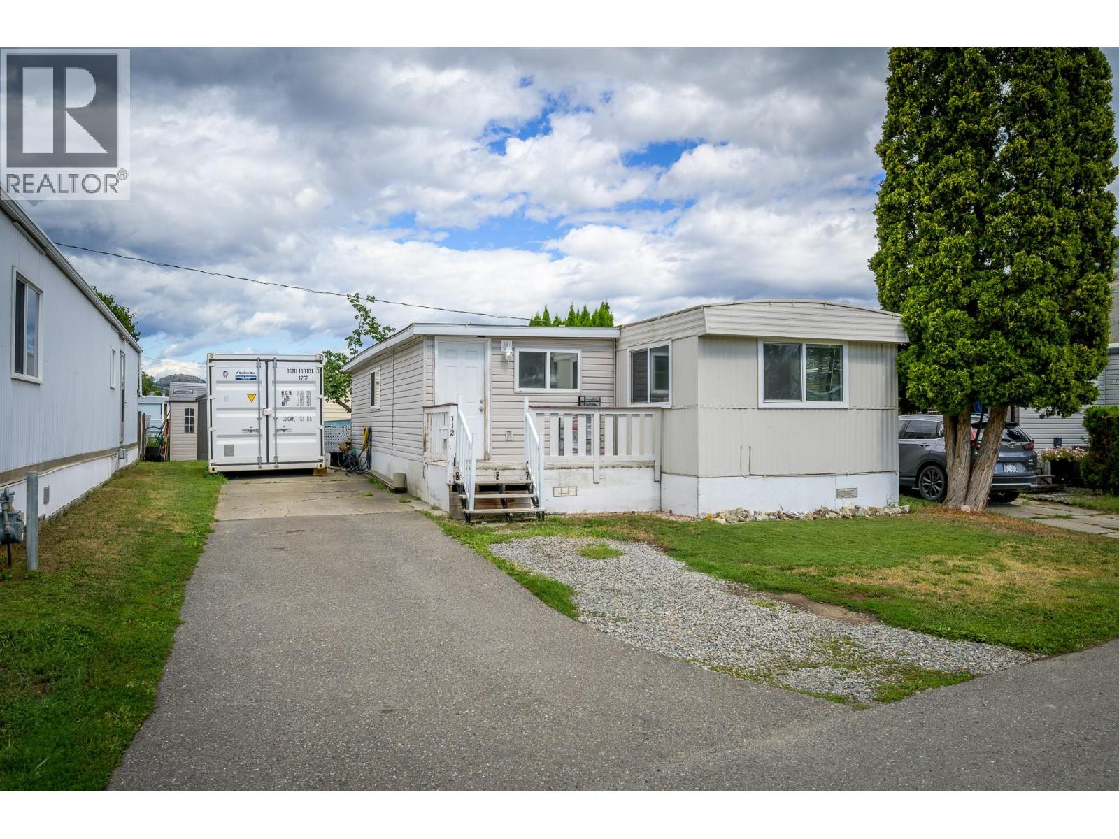 2400 Oakdale Way Unit# 112, Kamloops, British Columbia  V2B 6W7 - Photo 1 - 10381430