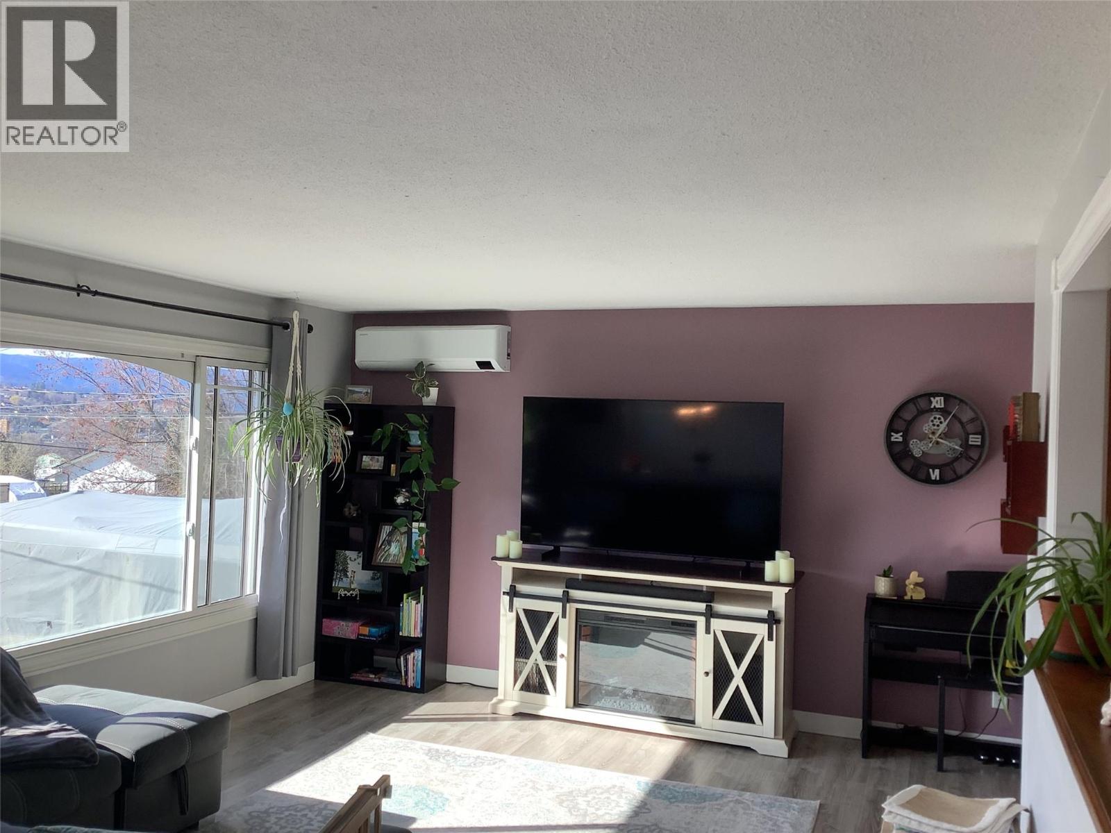 10651 Sherman Drive, Lake Country, British Columbia  V4V 1W2 - Photo 11 - 10379281