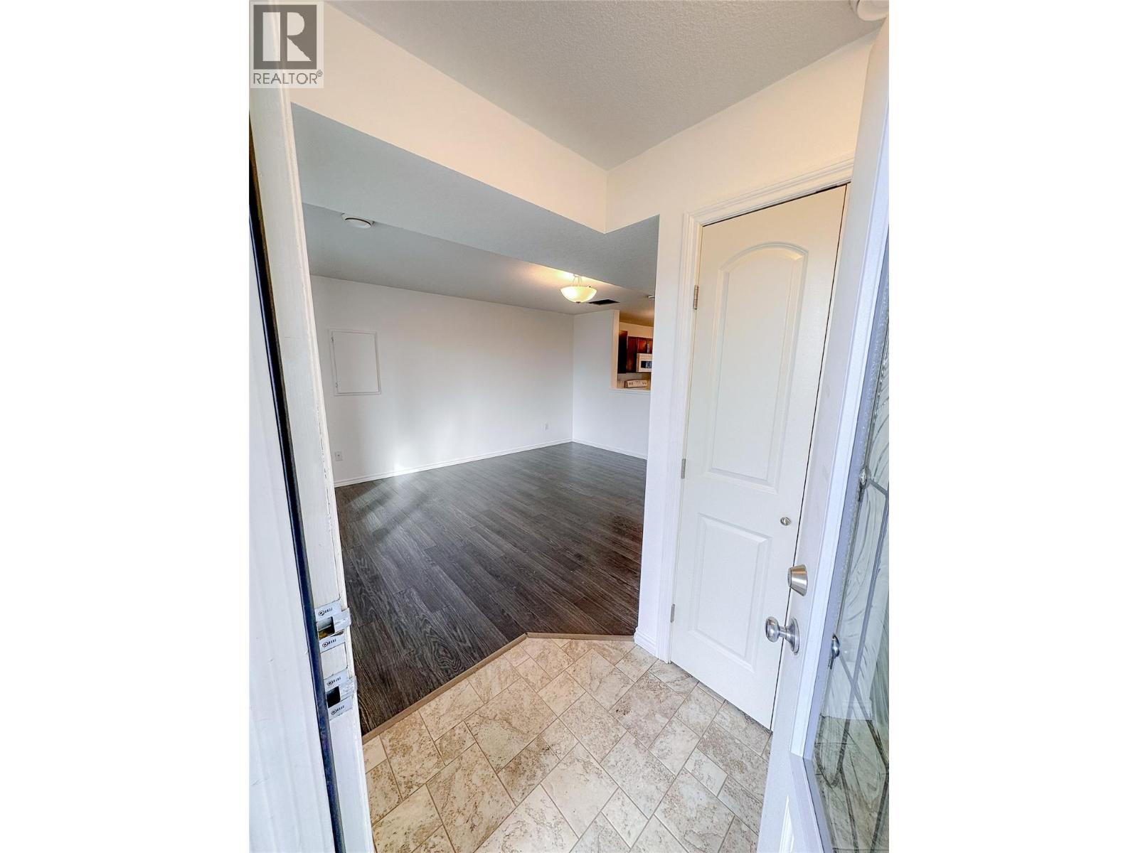 8300 17a Street, Dawson Creek, British Columbia  V1G 0E1 - Photo 2 - 10381461