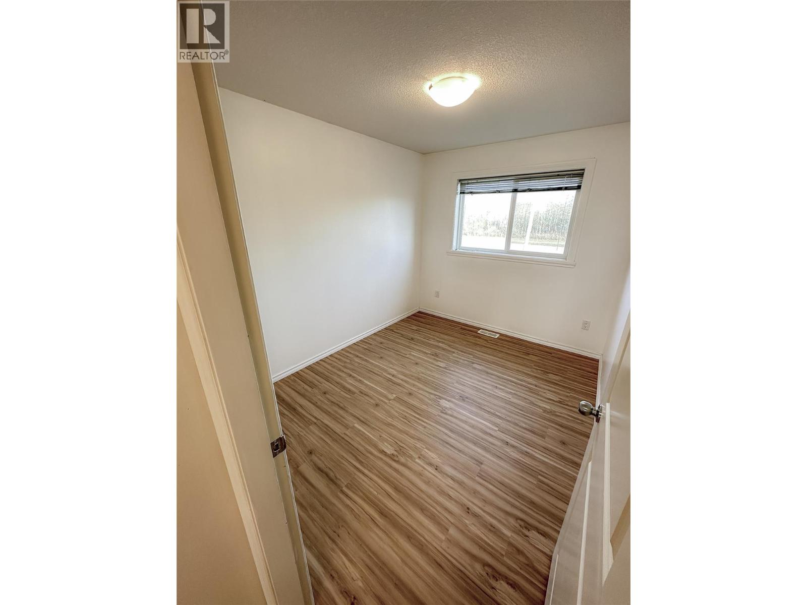 8300 17a Street, Dawson Creek, British Columbia  V1G 0E1 - Photo 9 - 10381461