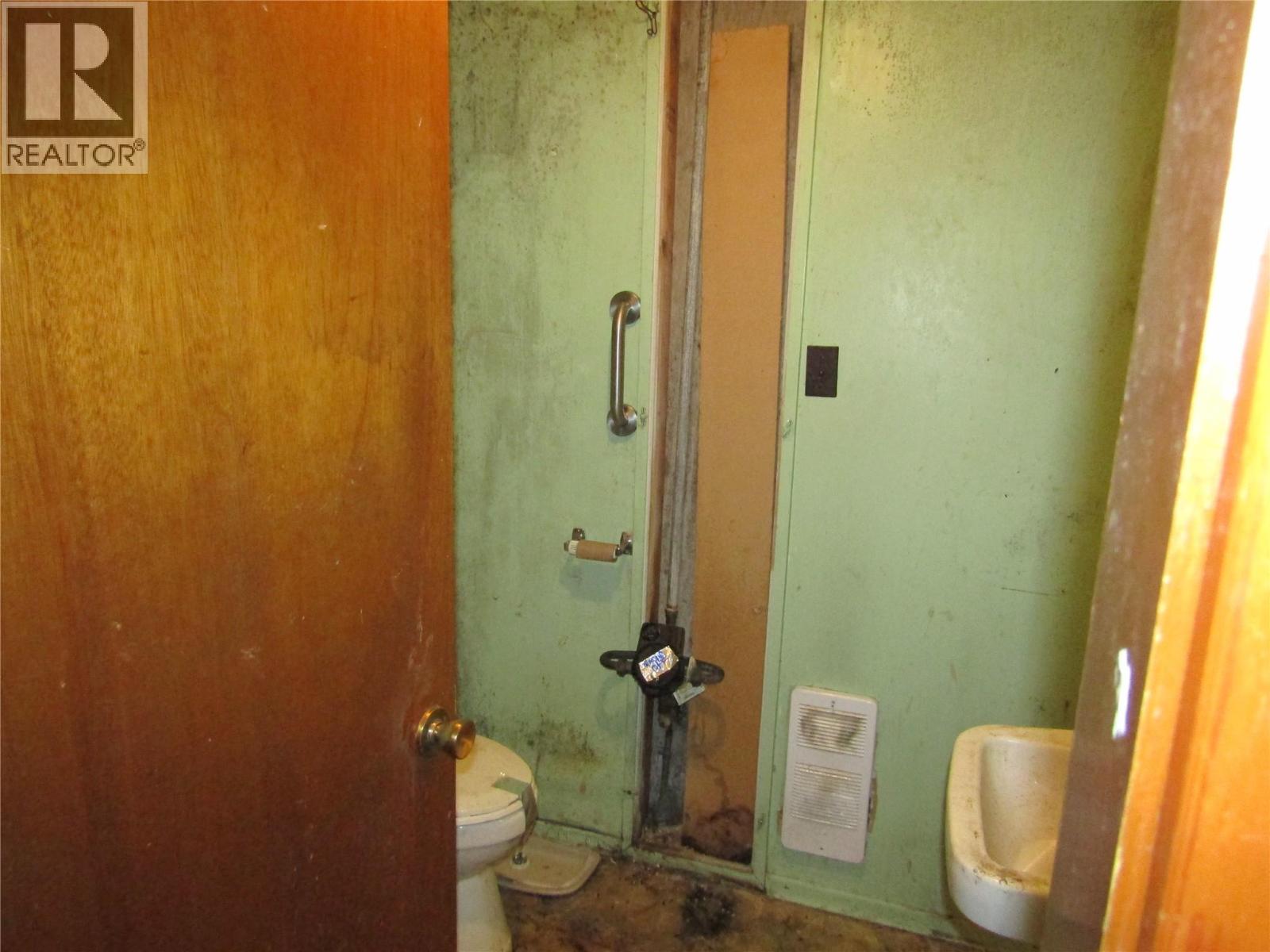 7560 23rd Street, Grand Forks, British Columbia  V0H 1H2 - Photo 10 - 10381213