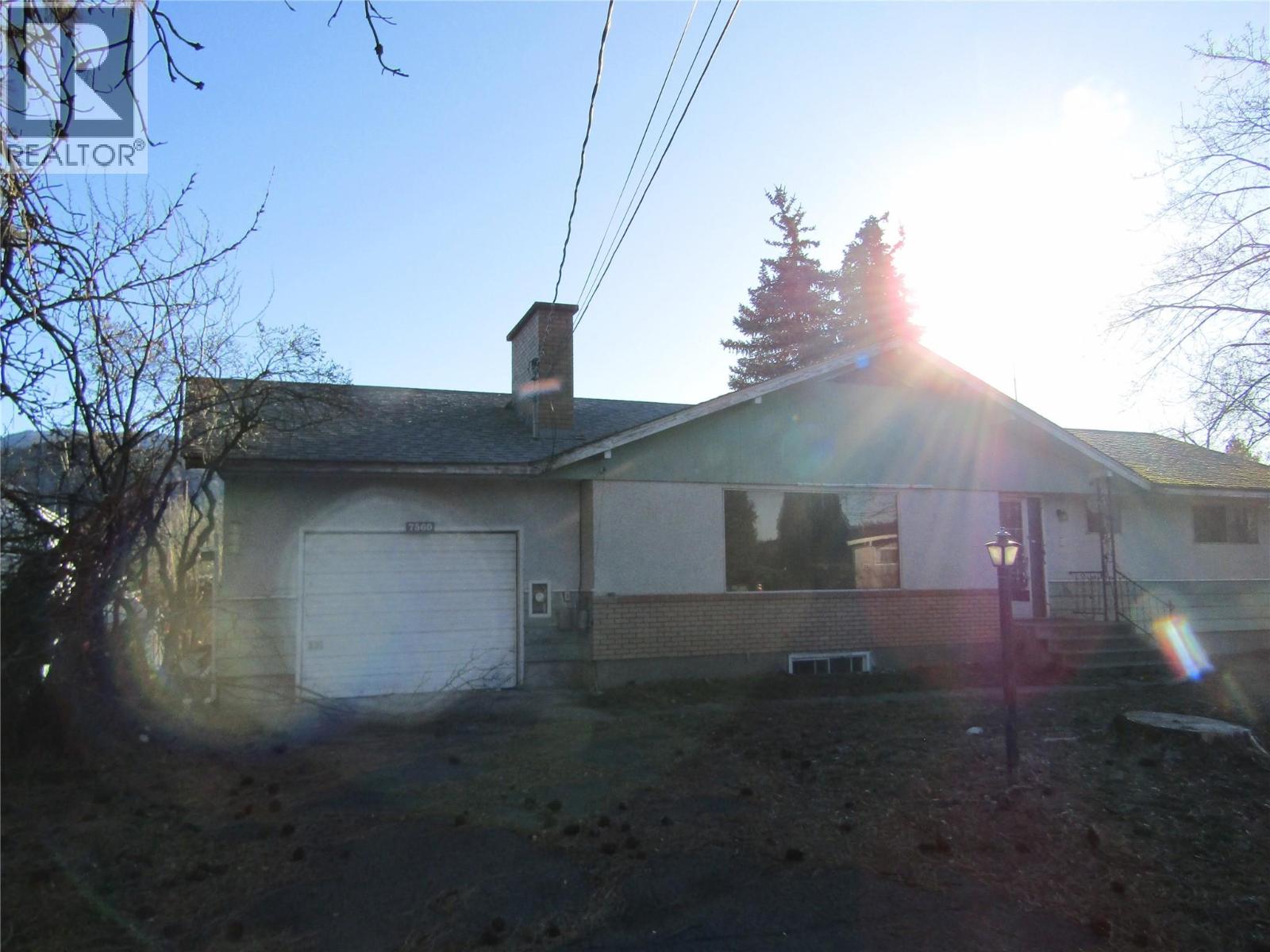 7560 23rd Street, Grand Forks, British Columbia  V0H 1H2 - Photo 3 - 10381213
