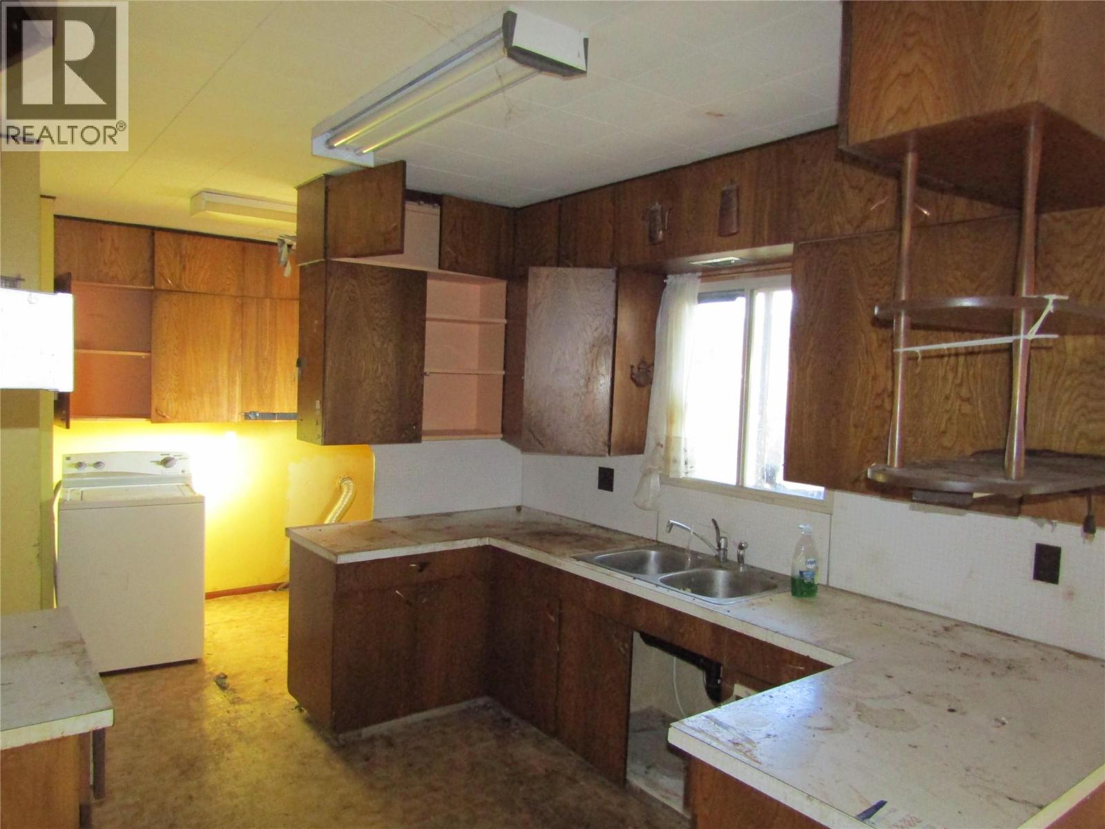 7560 23rd Street, Grand Forks, British Columbia  V0H 1H2 - Photo 6 - 10381213