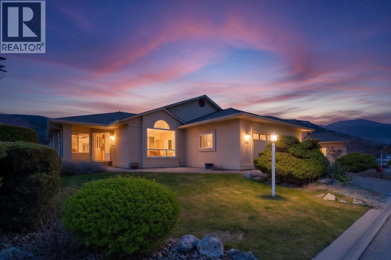 434 Ridge Road, Penticton, British Columbia  V2A 8N7 - Photo 2 - 10380912