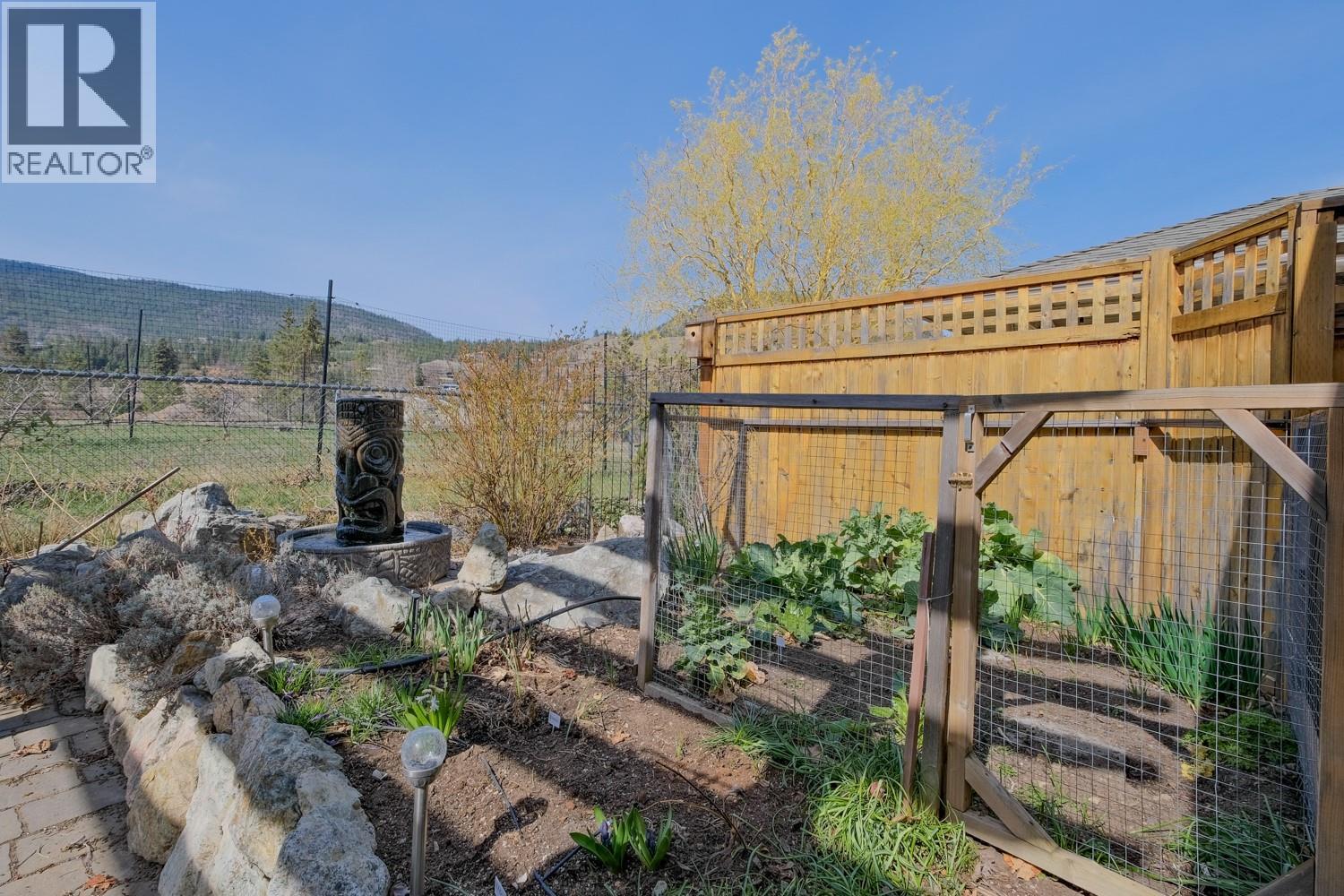 434 Ridge Road, Penticton, British Columbia  V2A 8N7 - Photo 23 - 10380912