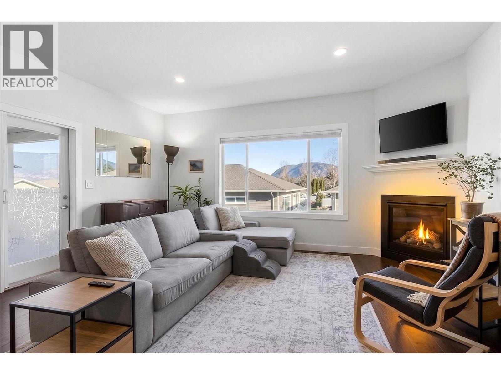 1341 30 Street Ne Unit# 3, Salmon Arm, British Columbia  V1E 0A7 - Photo 4 - 10381305