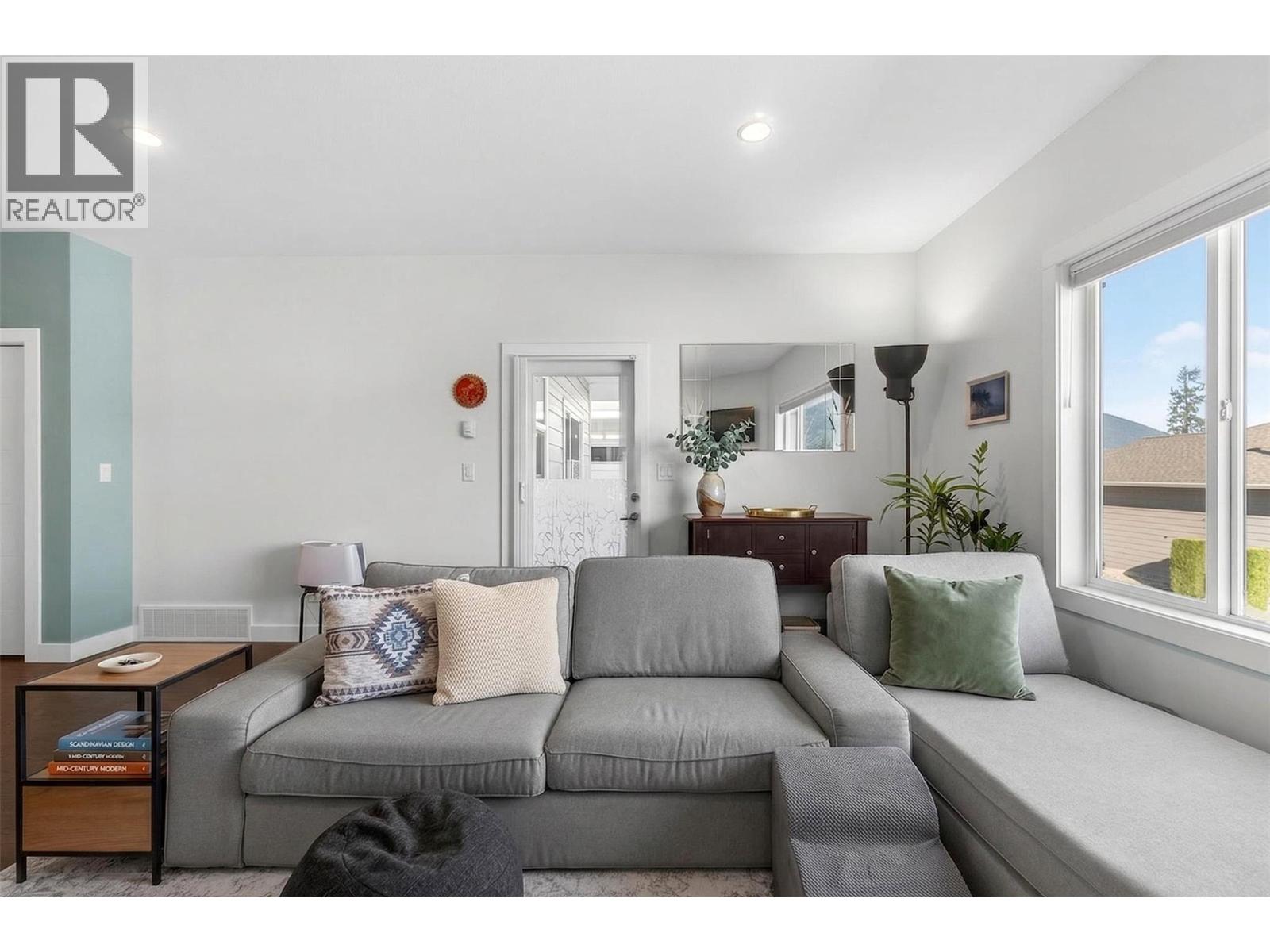 1341 30 Street Ne Unit# 3, Salmon Arm, British Columbia  V1E 0A7 - Photo 5 - 10381305