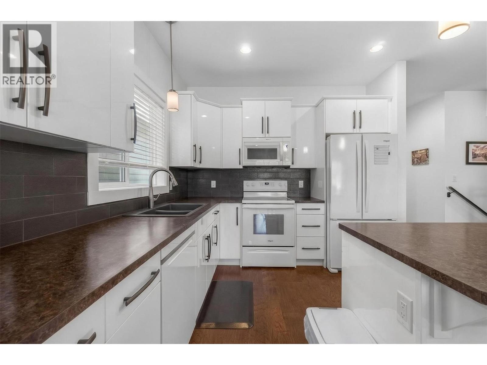 1341 30 Street Ne Unit# 3, Salmon Arm, British Columbia  V1E 0A7 - Photo 9 - 10381305