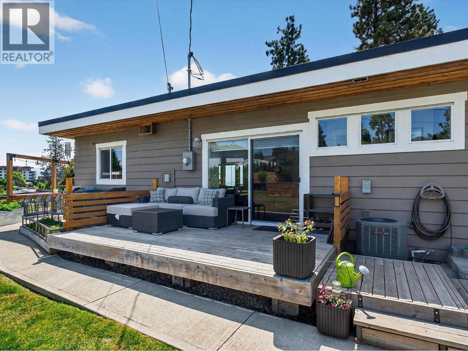 2715 Boucherie Road, West Kelowna, British Columbia  V1Z 2G3 - Photo 46 - 10381261