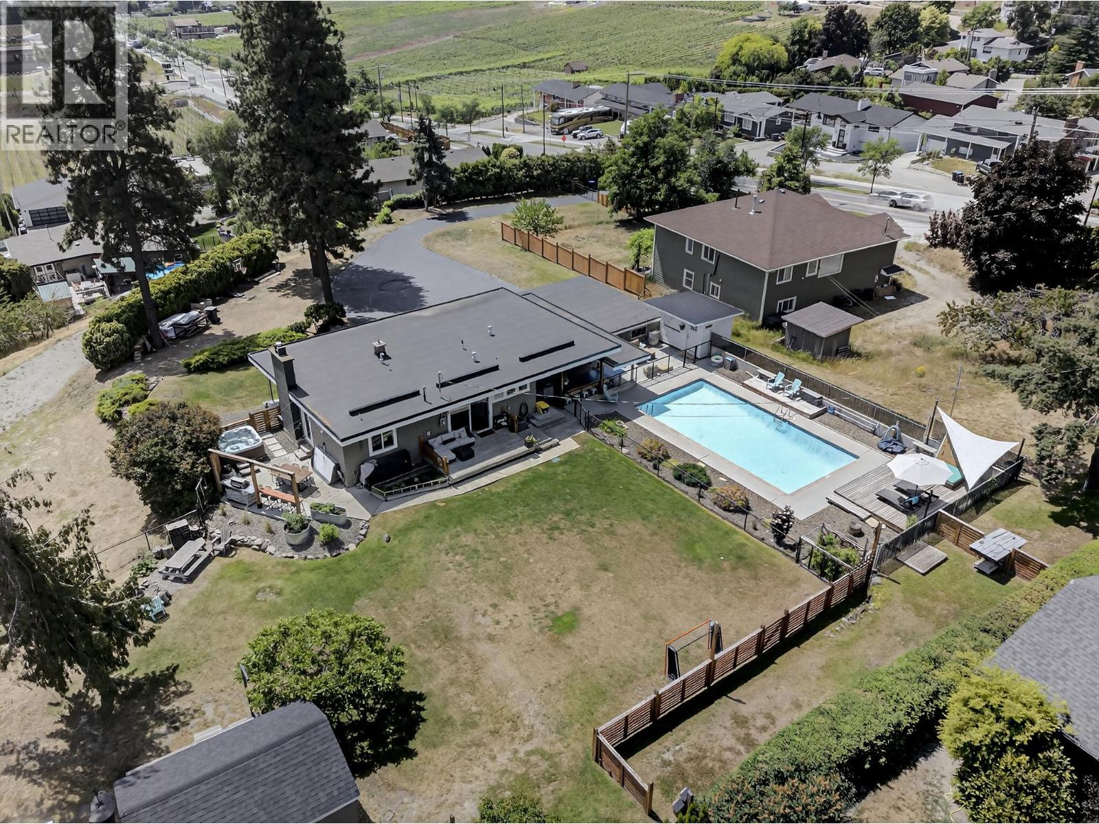 2715 Boucherie Road, West Kelowna, British Columbia  V1Z 2G3 - Photo 68 - 10381261