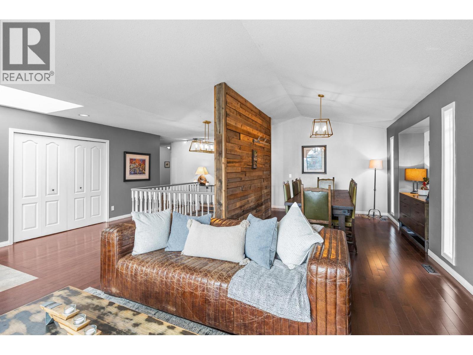 145 Magic Drive, Kelowna, British Columbia  V1V 1N2 - Photo 2 - 10381447