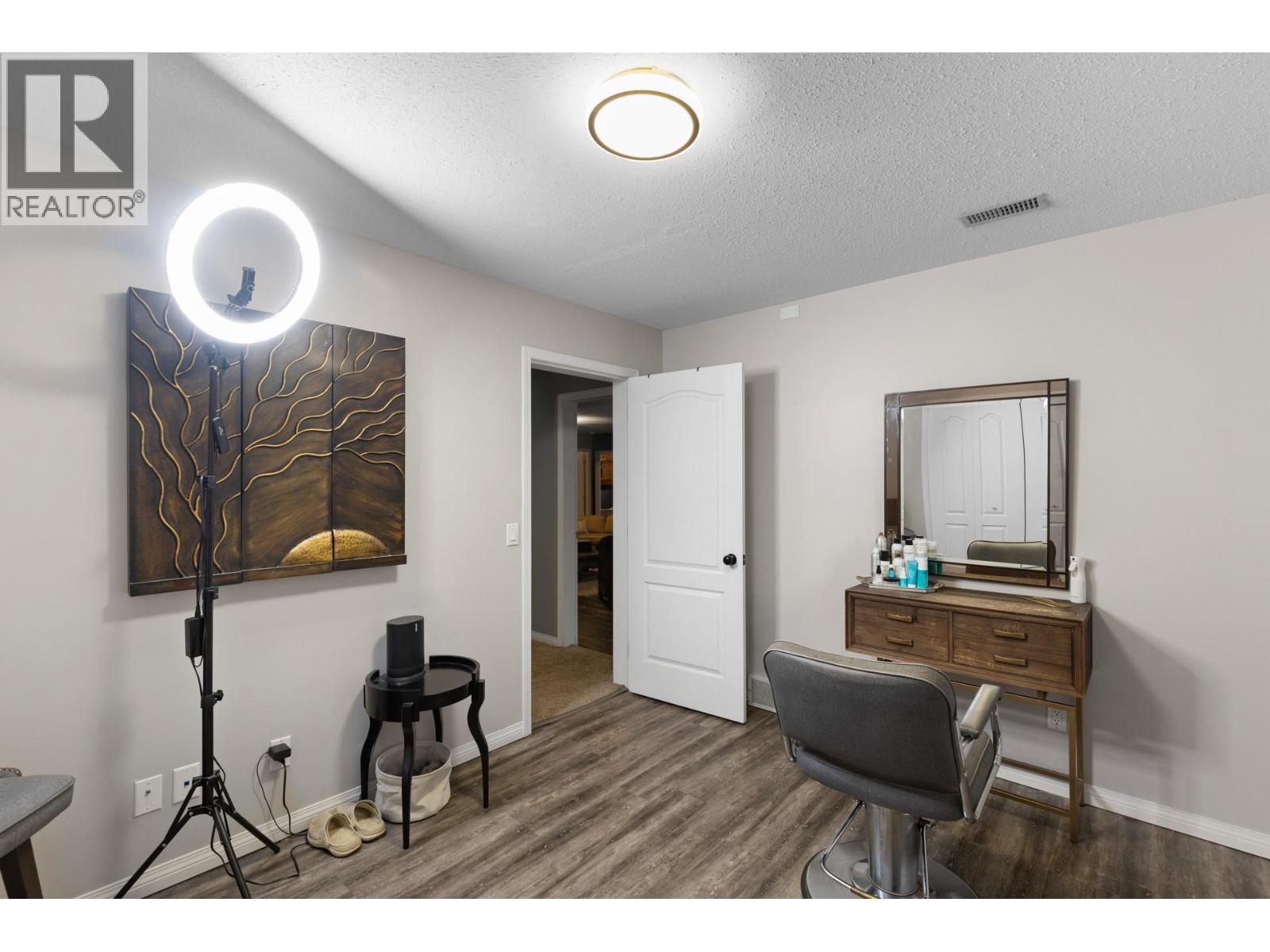 145 Magic Drive, Kelowna, British Columbia  V1V 1N2 - Photo 22 - 10381447