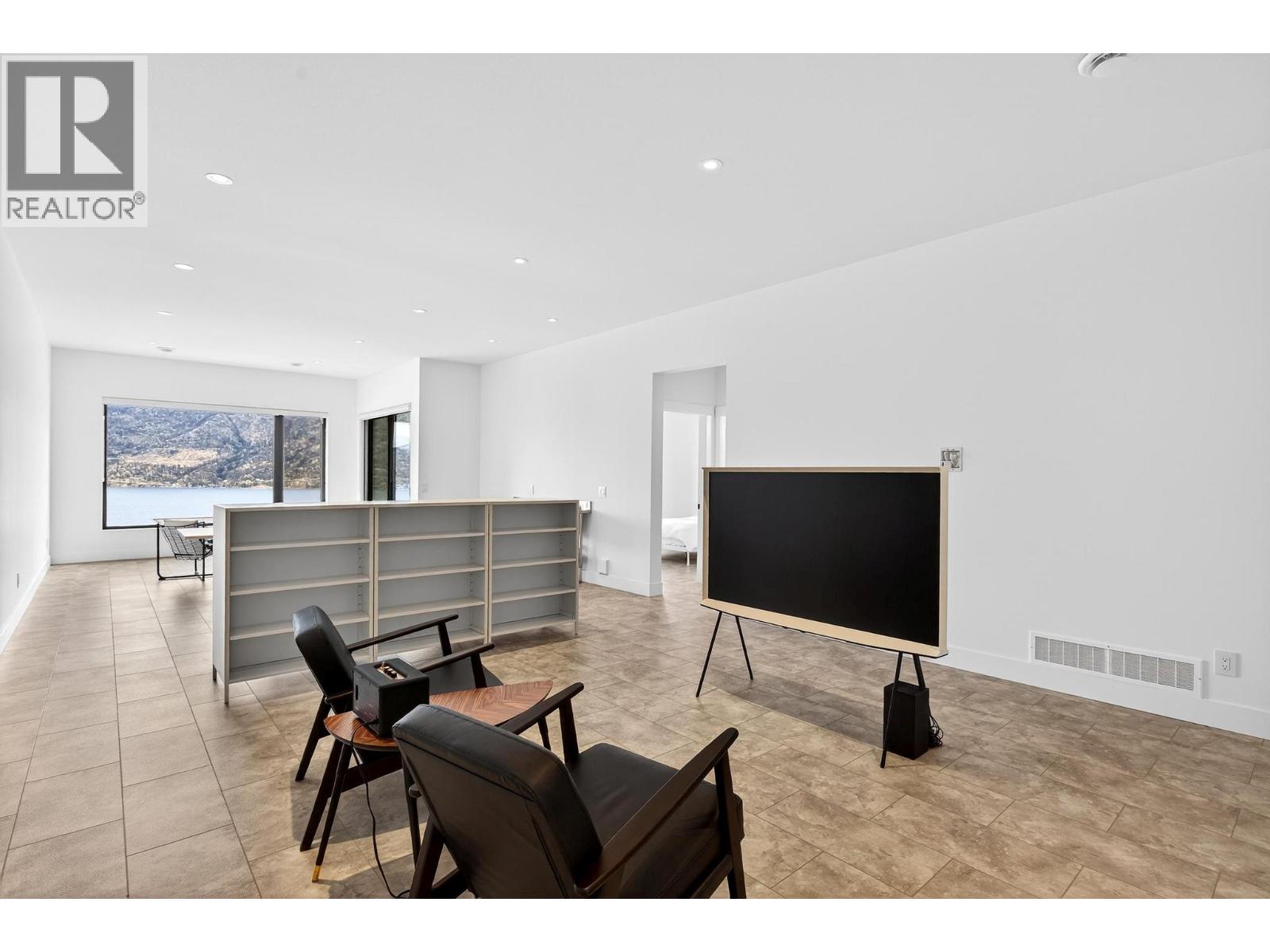 9201 Okanagan Centre Road W Unit# 2, Lake Country, British Columbia  V4V 0B8 - Photo 57 - 10380408