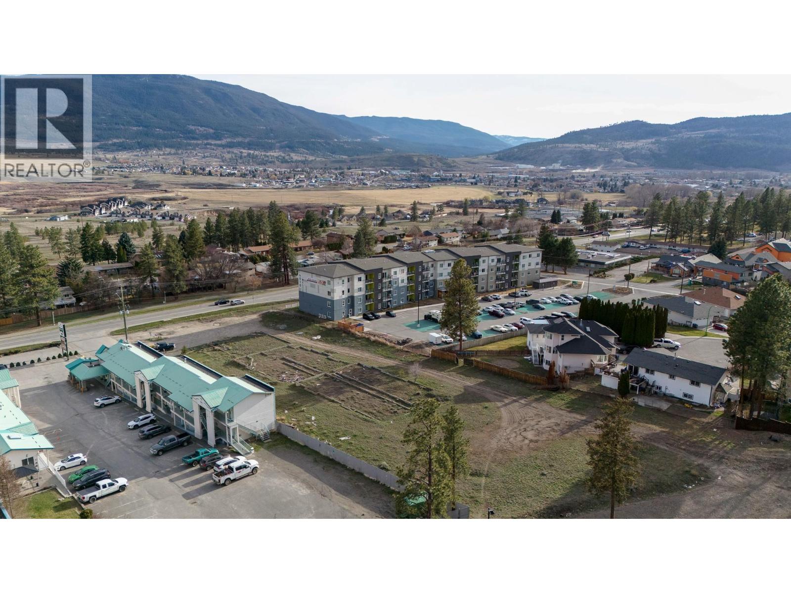 3551 Voght Street, Merritt, British Columbia  V1K 1B8 - Photo 10 - 10381290