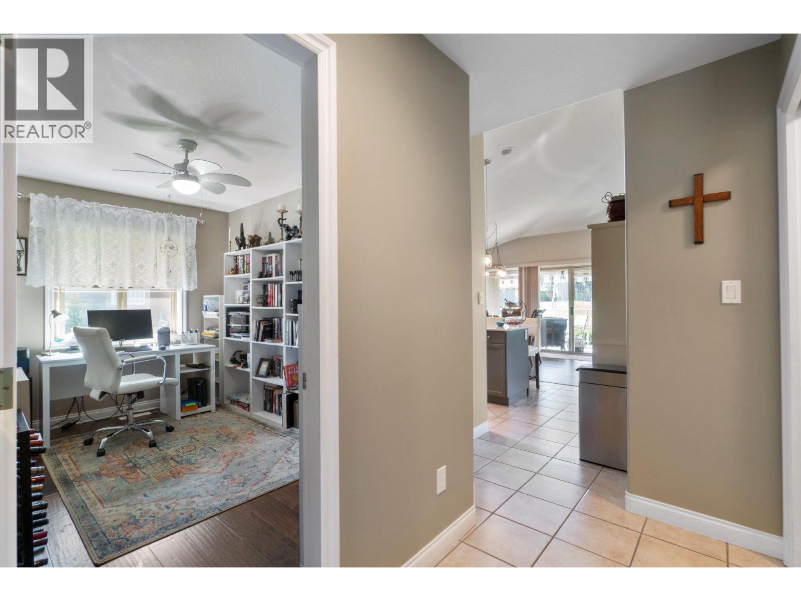 2550 Golf Course Drive Unit# 11, Blind Bay, British Columbia  V0E 1H1 - Photo 7 - 10381263