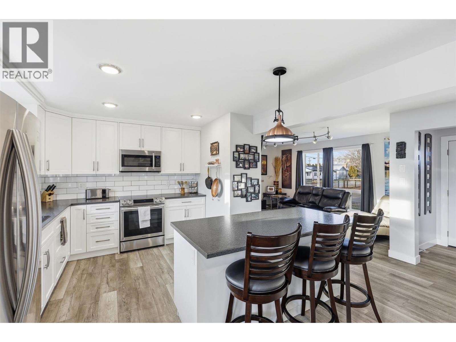 146 Aspen Street, Kamloops, British Columbia  V2B 1K2 - Photo 1 - 10381485