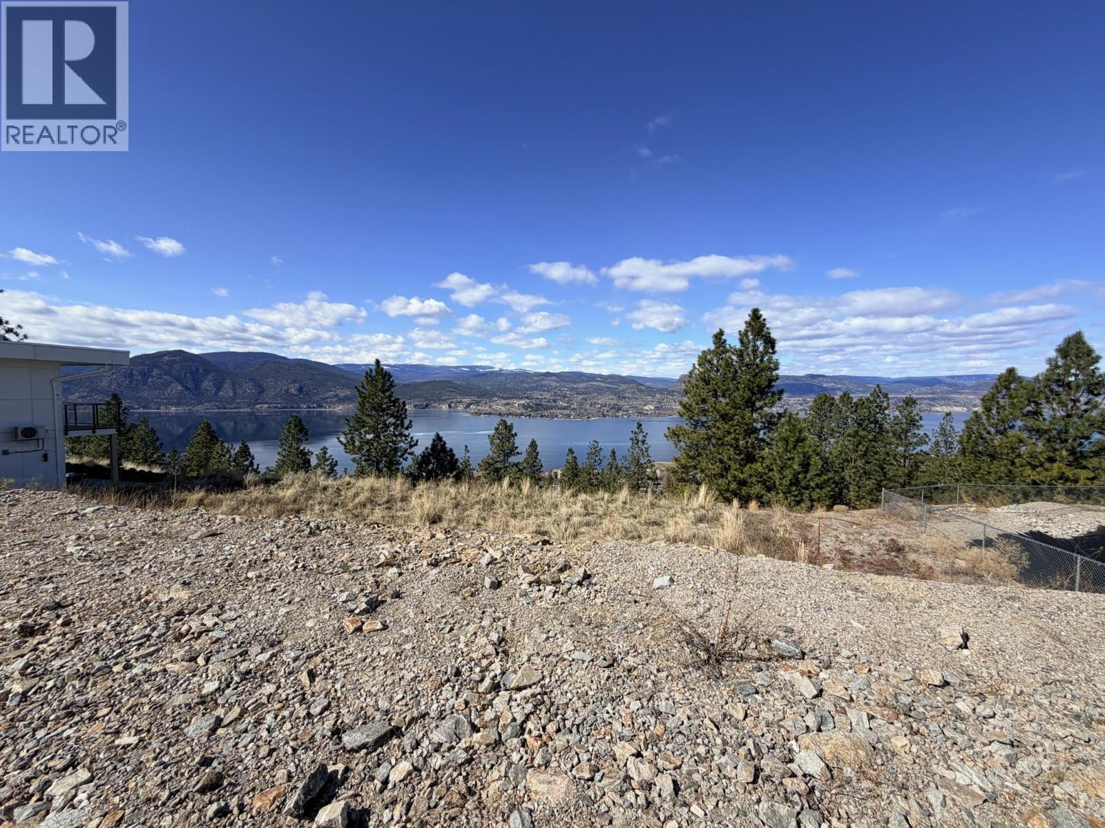 2409 Workman Place, Naramata, British Columbia  V0H 1N1 - Photo 3 - 10381361