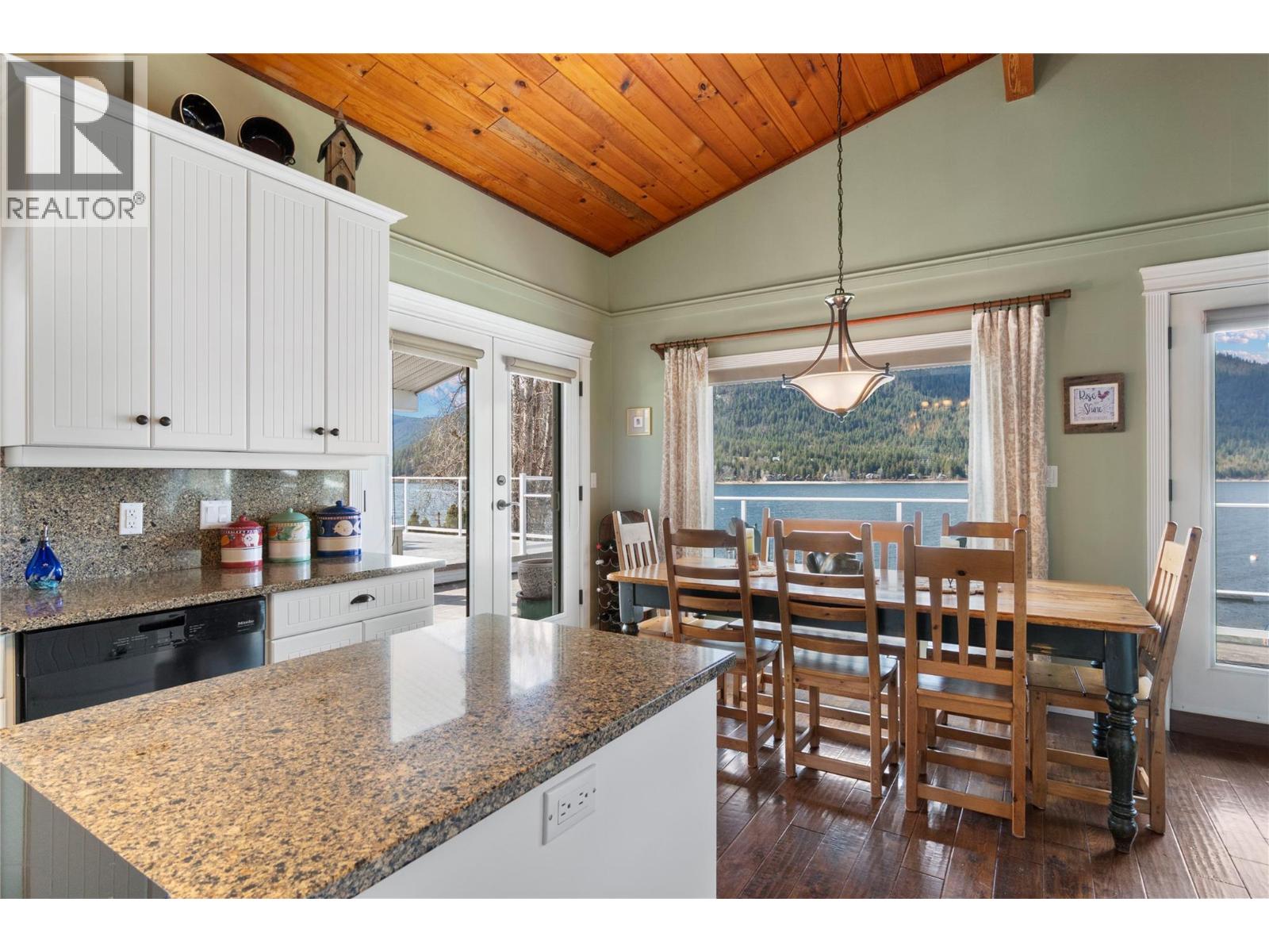 82 Montcalm Crescent, Sicamous, British Columbia  V0E 2V1 - Photo 11 - 10380968
