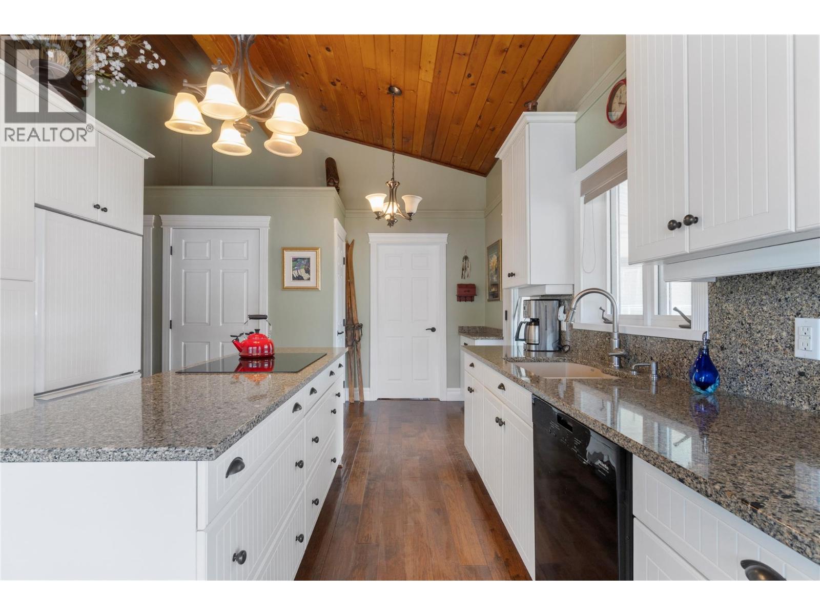 82 Montcalm Crescent, Sicamous, British Columbia  V0E 2V1 - Photo 12 - 10380968