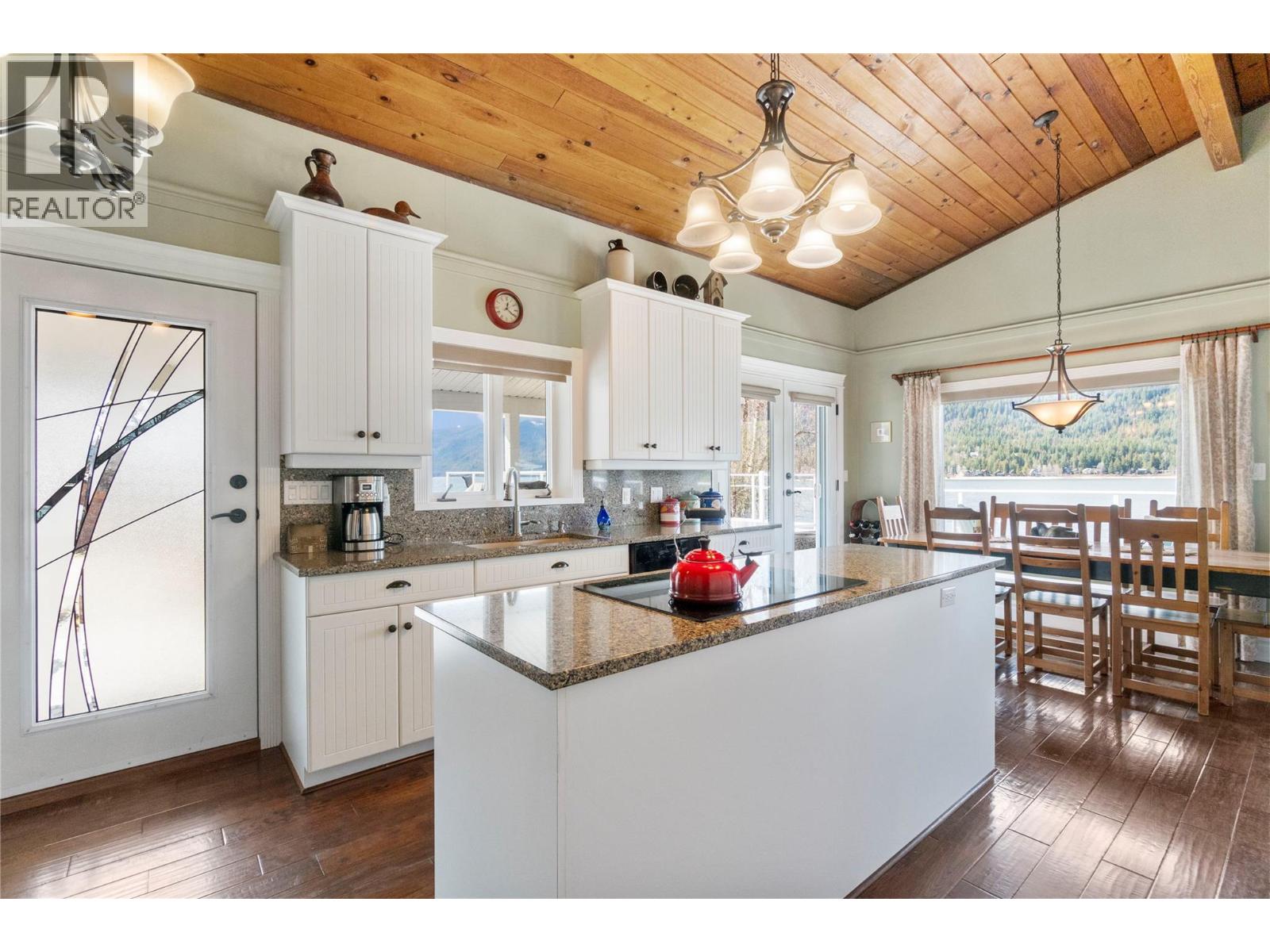 82 Montcalm Crescent, Sicamous, British Columbia  V0E 2V1 - Photo 13 - 10380968