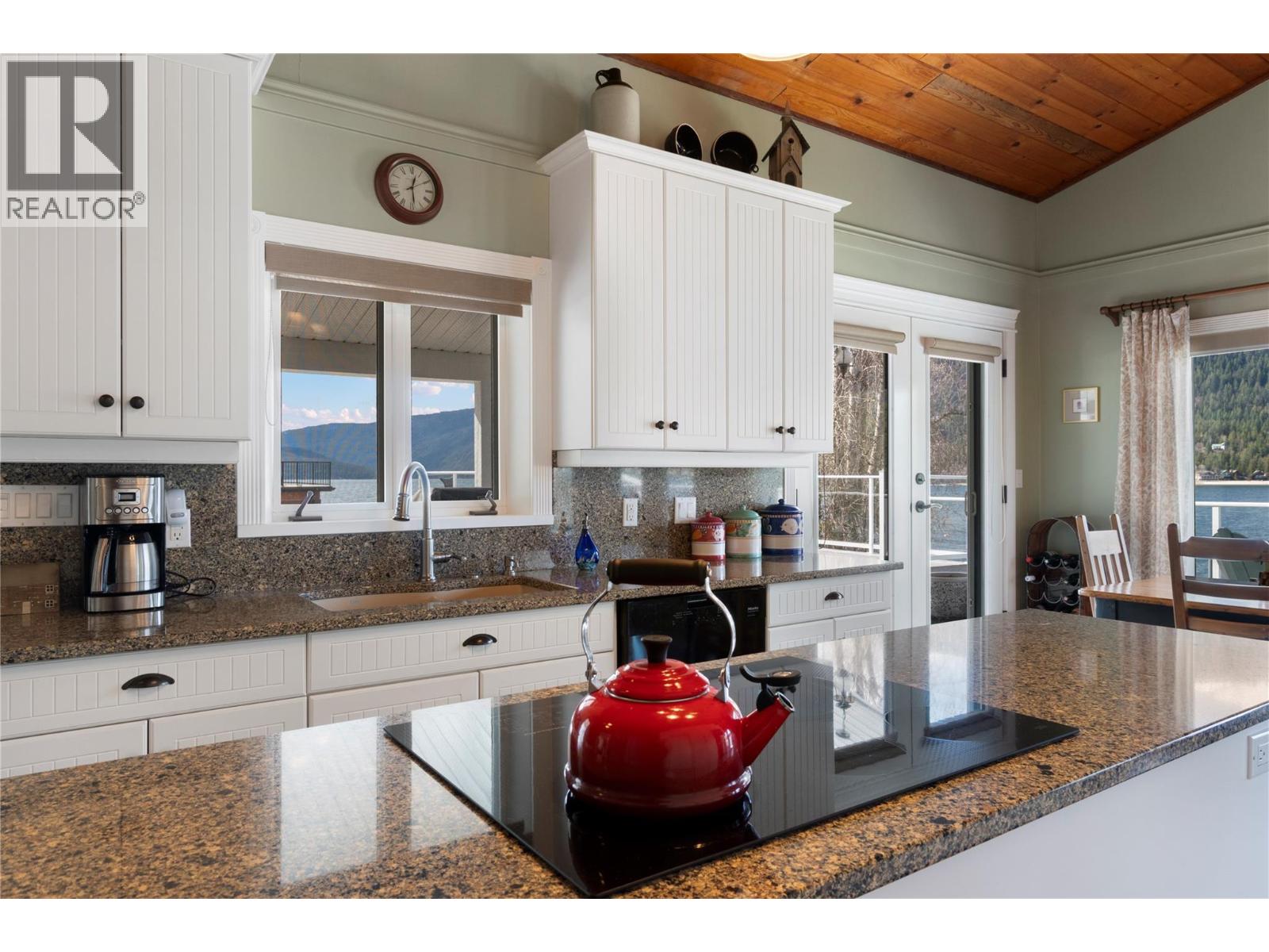 82 Montcalm Crescent, Sicamous, British Columbia  V0E 2V1 - Photo 16 - 10380968