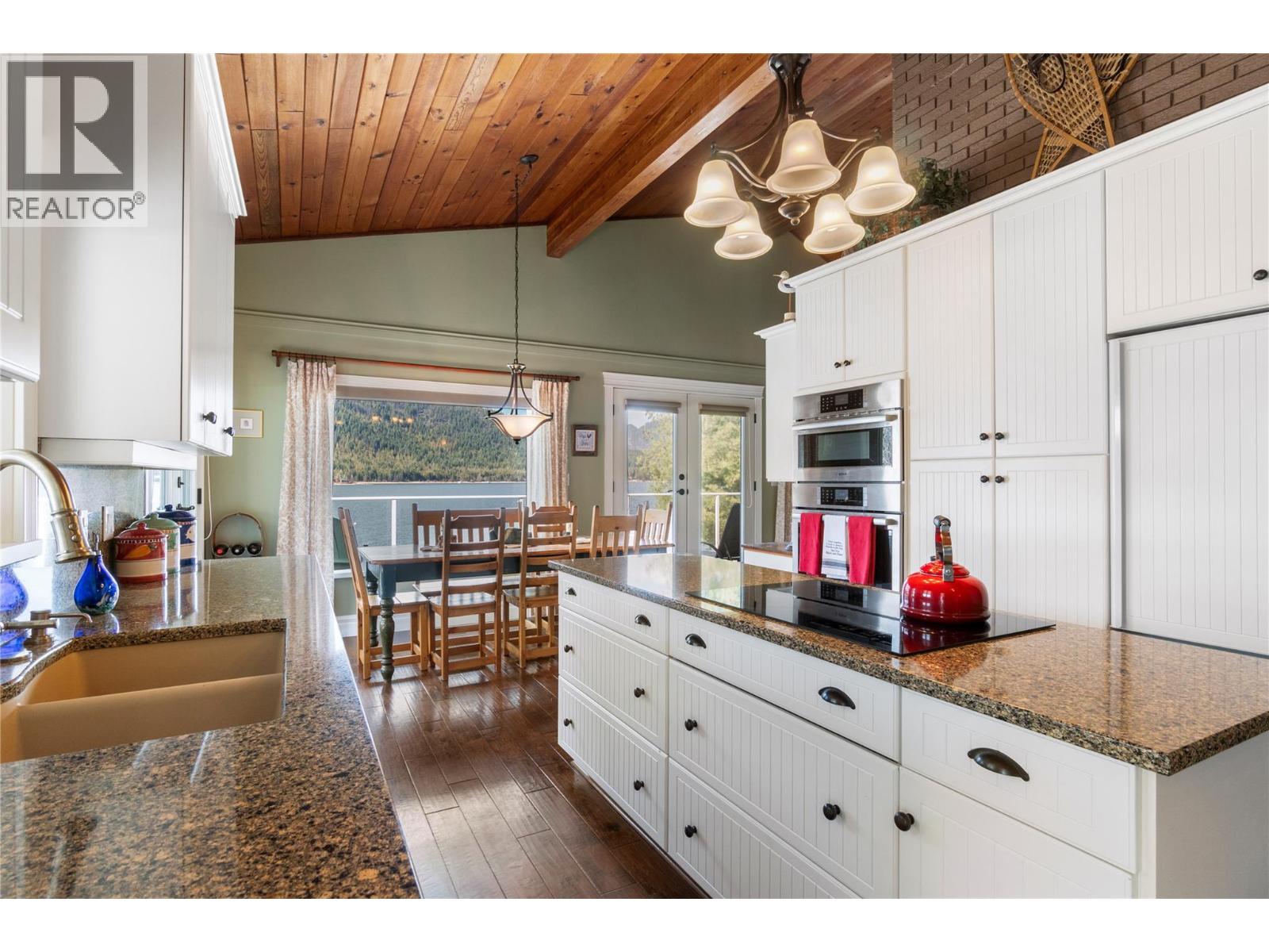 82 Montcalm Crescent, Sicamous, British Columbia  V0E 2V1 - Photo 6 - 10380968