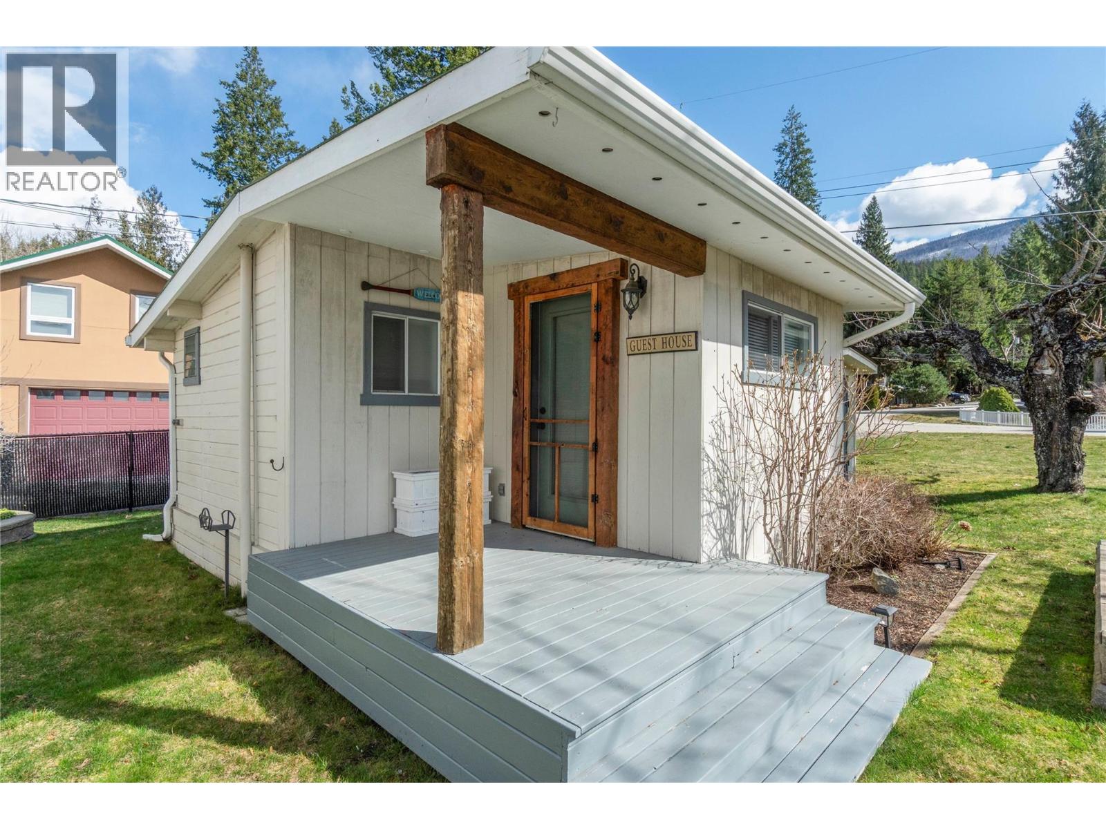 82 Montcalm Crescent, Sicamous, British Columbia  V0E 2V1 - Photo 61 - 10380968