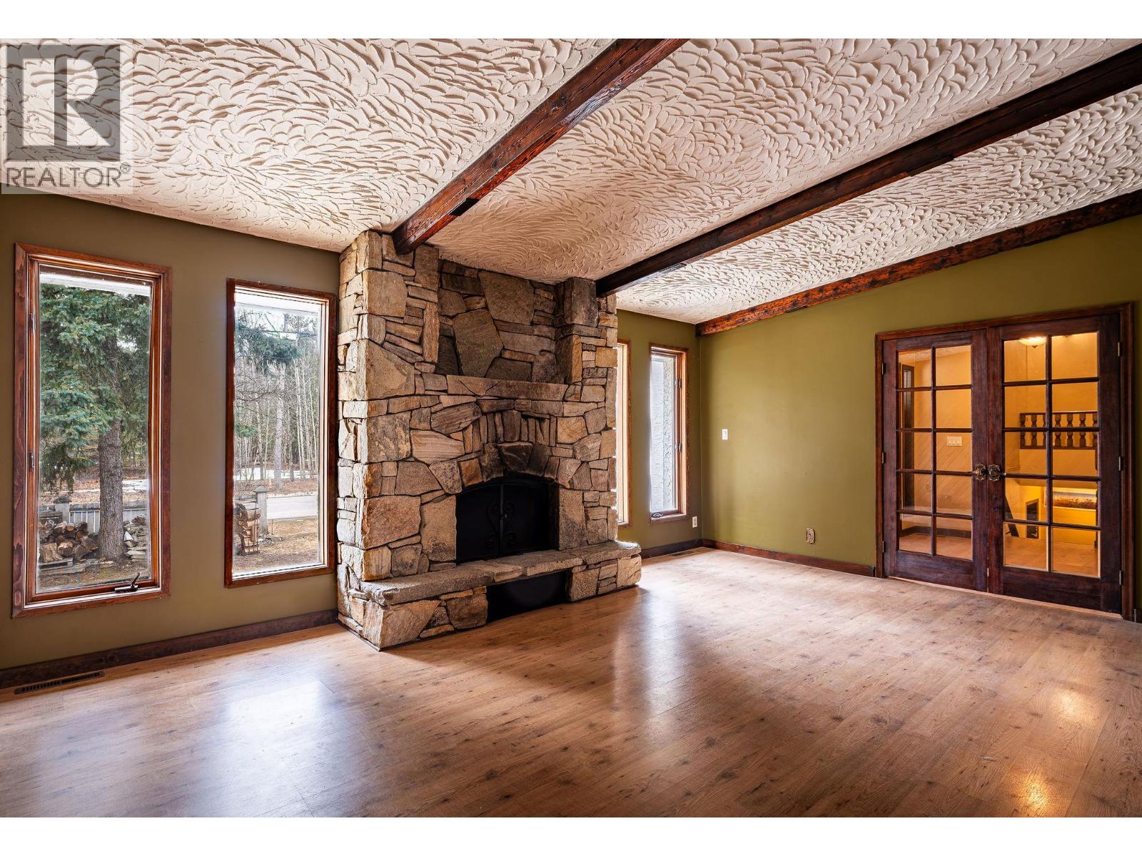 1616 Dogwood Drive, Revelstoke, British Columbia  V0E 2S1 - Photo 1 - 10381457