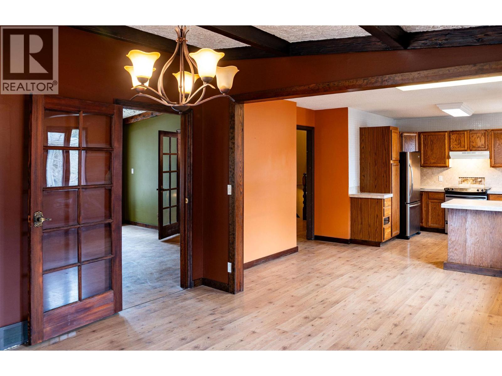 1616 Dogwood Drive, Revelstoke, British Columbia  V0E 2S1 - Photo 12 - 10381457