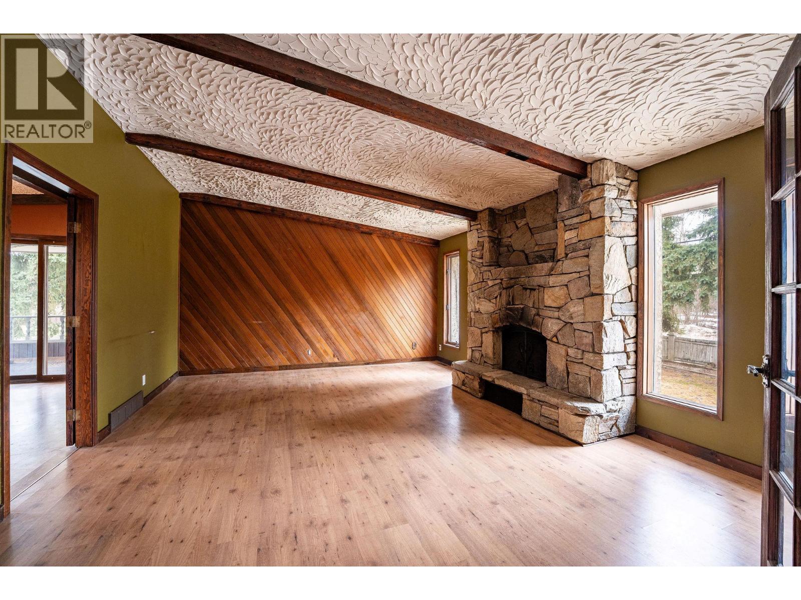 1616 Dogwood Drive, Revelstoke, British Columbia  V0E 2S1 - Photo 4 - 10381457