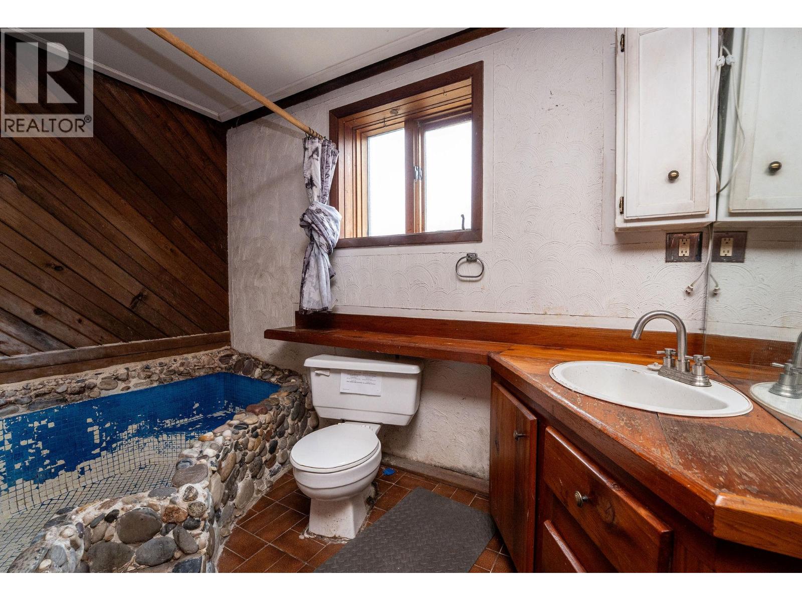 1616 Dogwood Drive, Revelstoke, British Columbia  V0E 2S1 - Photo 43 - 10381457