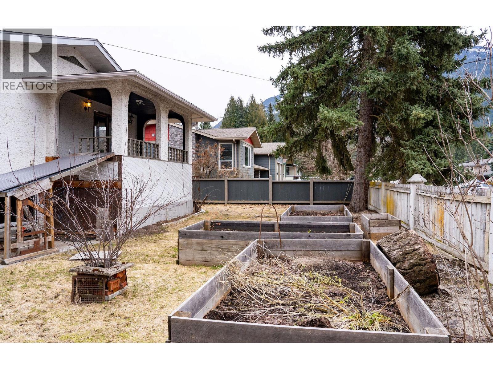 1616 Dogwood Drive, Revelstoke, British Columbia  V0E 2S1 - Photo 64 - 10381457