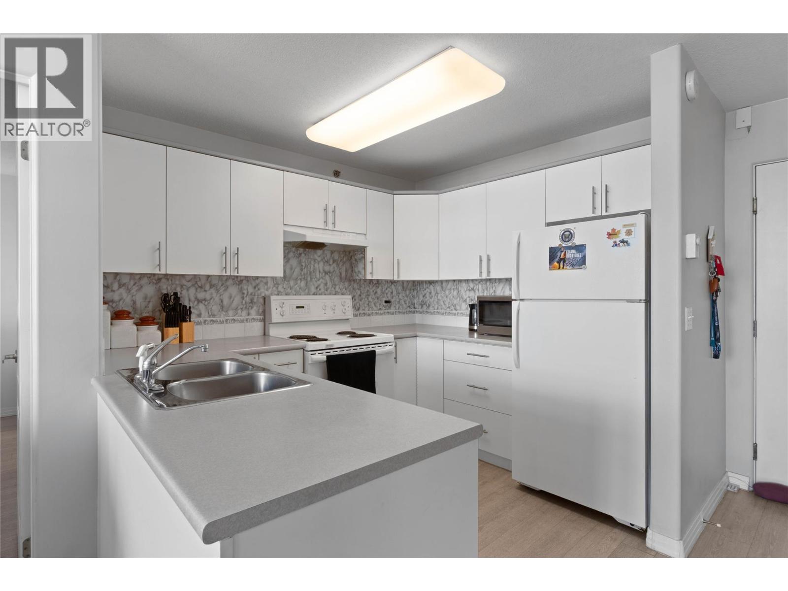 554 Seymour Street Unit# 417, Kamloops, British Columbia  V2C 2E5 - Photo 2 - 10381388