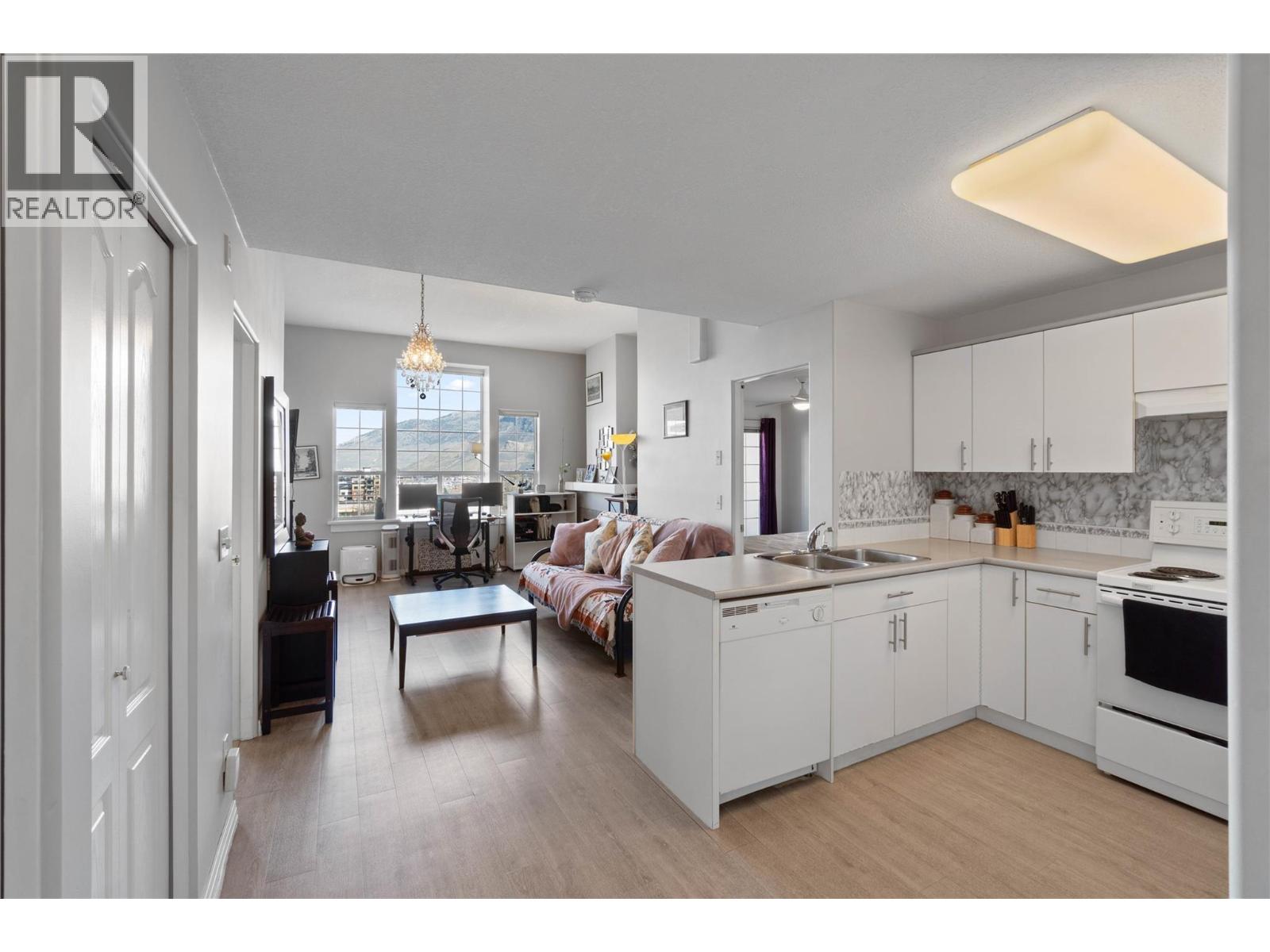 554 Seymour Street Unit# 417, Kamloops, British Columbia  V2C 2E5 - Photo 3 - 10381388