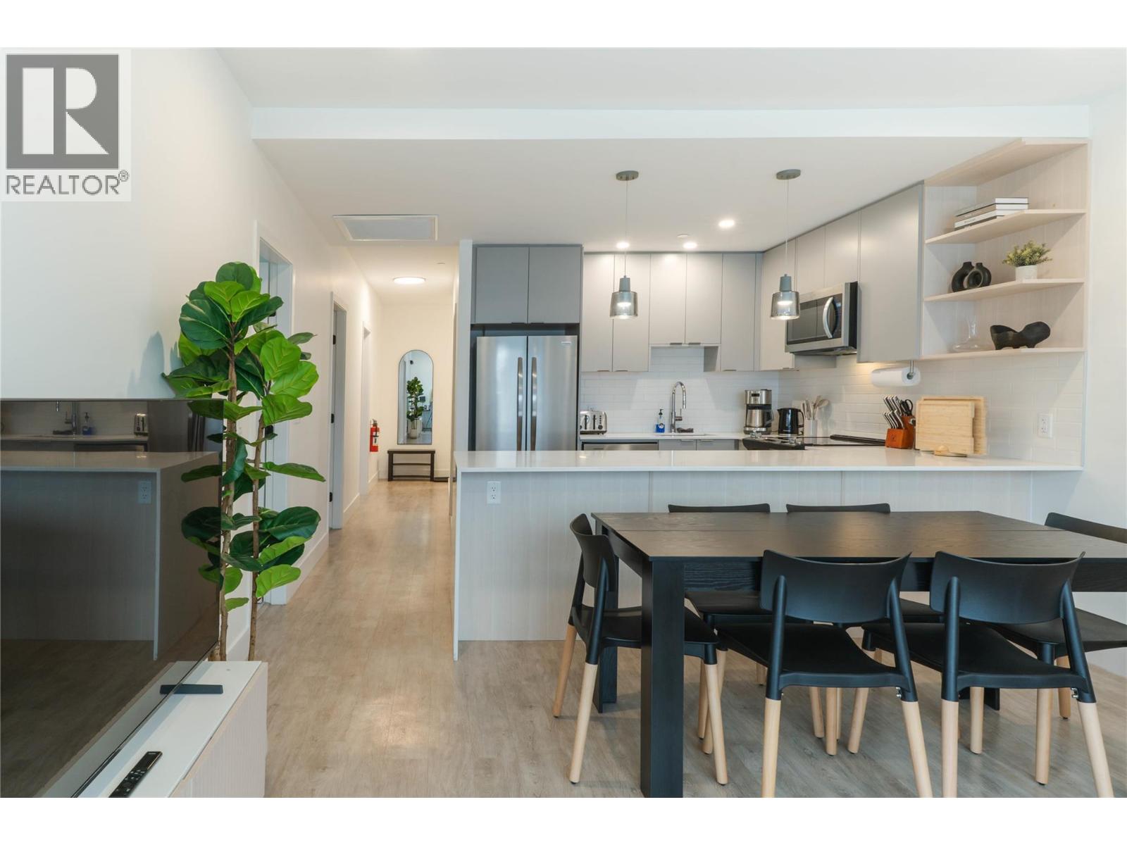 1701 Coursier Avenue Unit# 1401, Revelstoke, British Columbia  V0E 2S0 - Photo 1 - 10381358