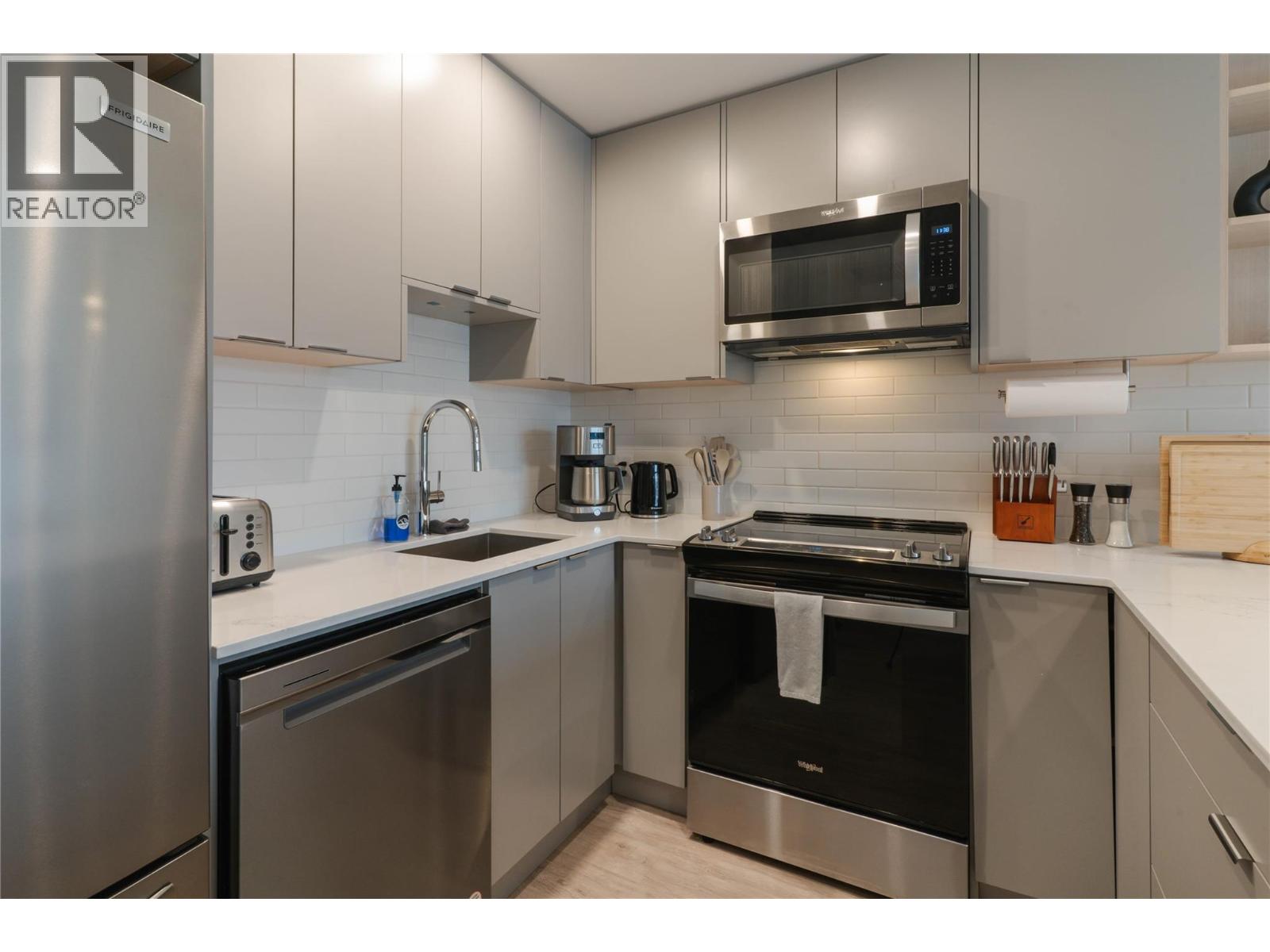 1701 Coursier Avenue Unit# 1401, Revelstoke, British Columbia  V0E 2S0 - Photo 7 - 10381358