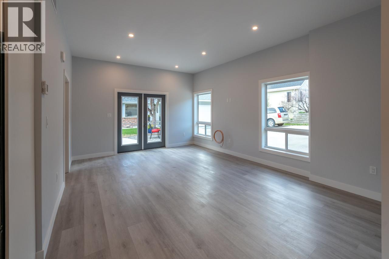 516 Hody Drive, Okanagan Falls, British Columbia  V0H 1R7 - Photo 24 - 10381489