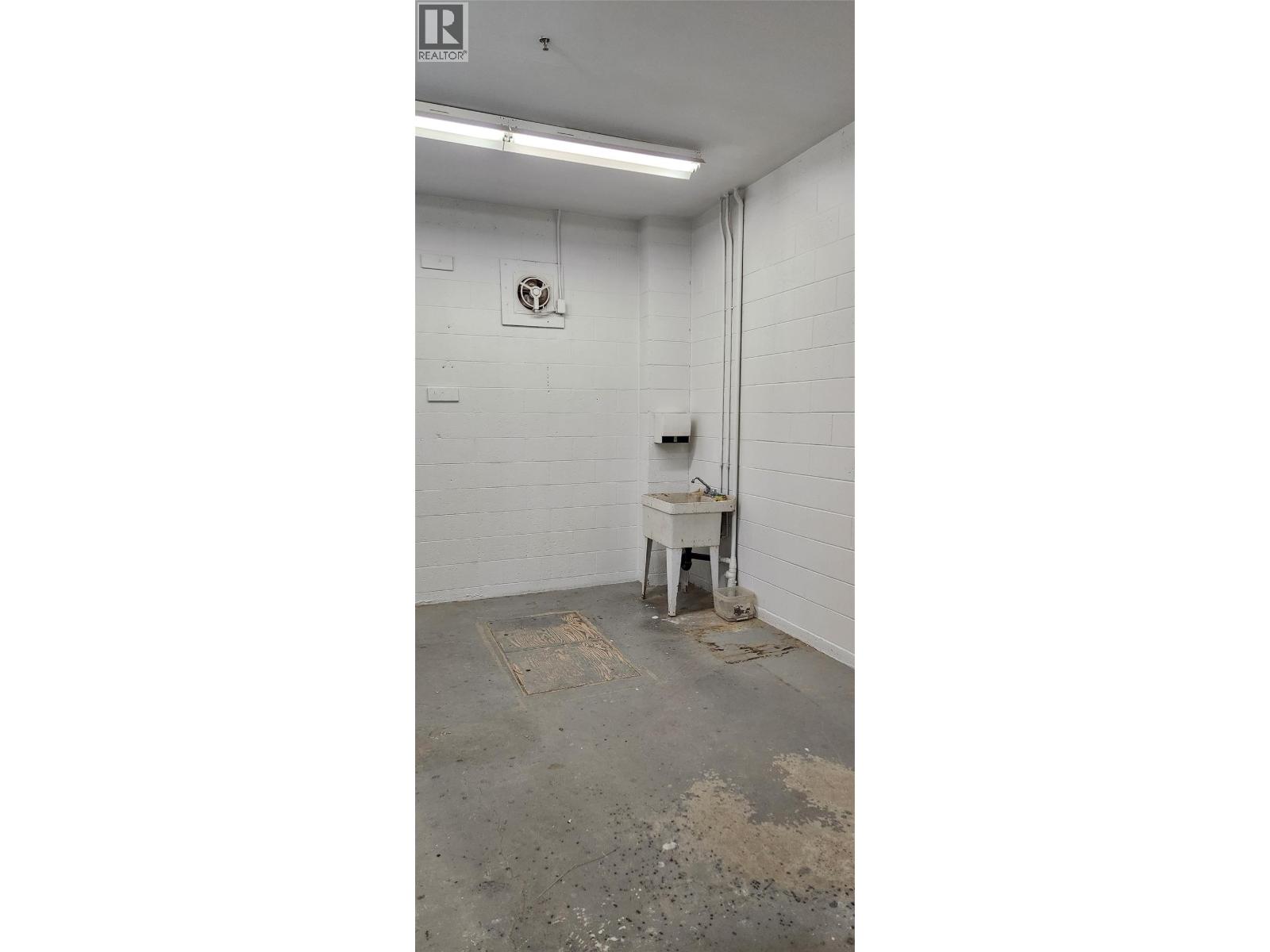 1219 Commercial Way Unit# 100, Penticton, British Columbia  V2A 3H4 - Photo 6 - 10378852